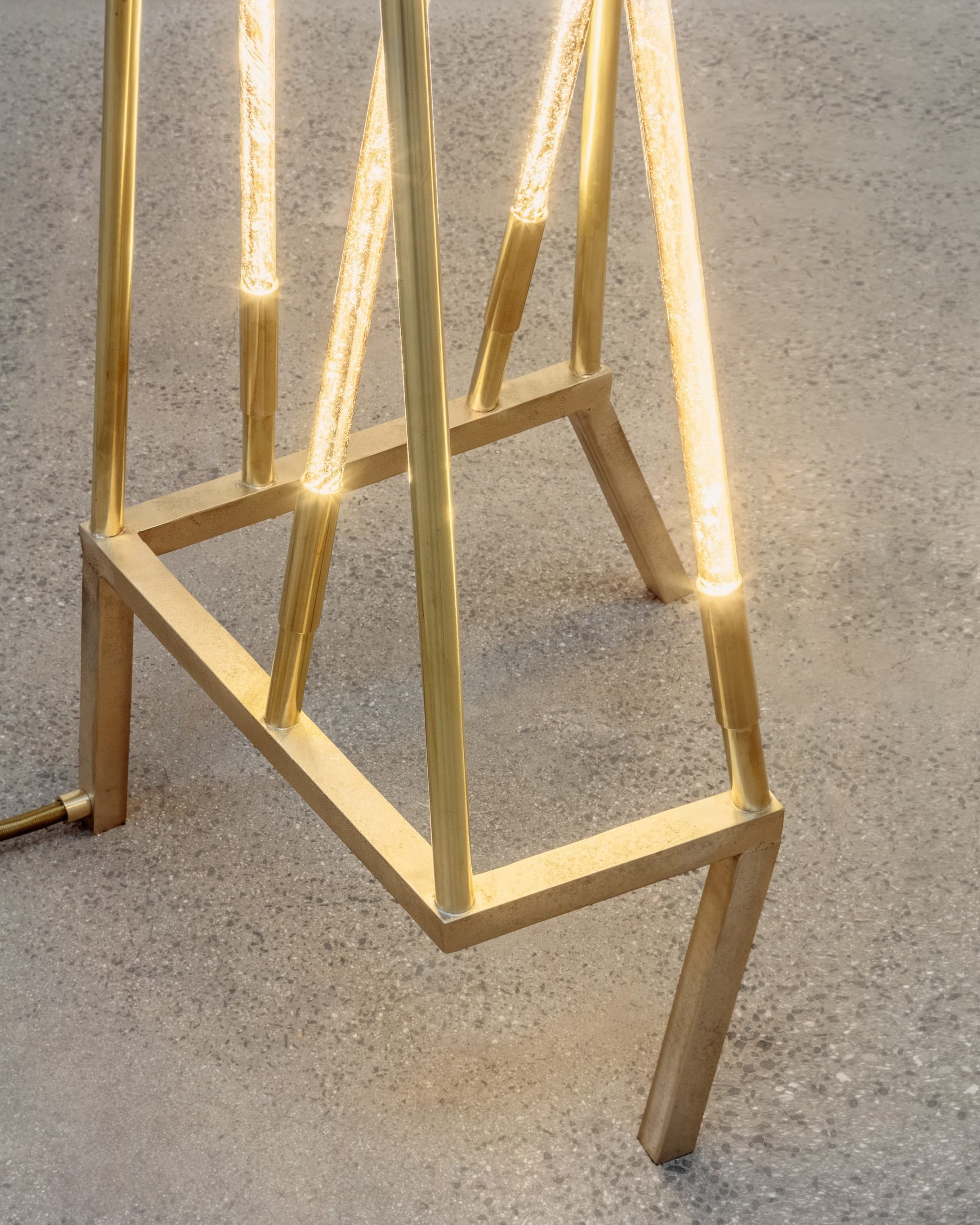 DC1924 Floor Lamp - 2.jpg