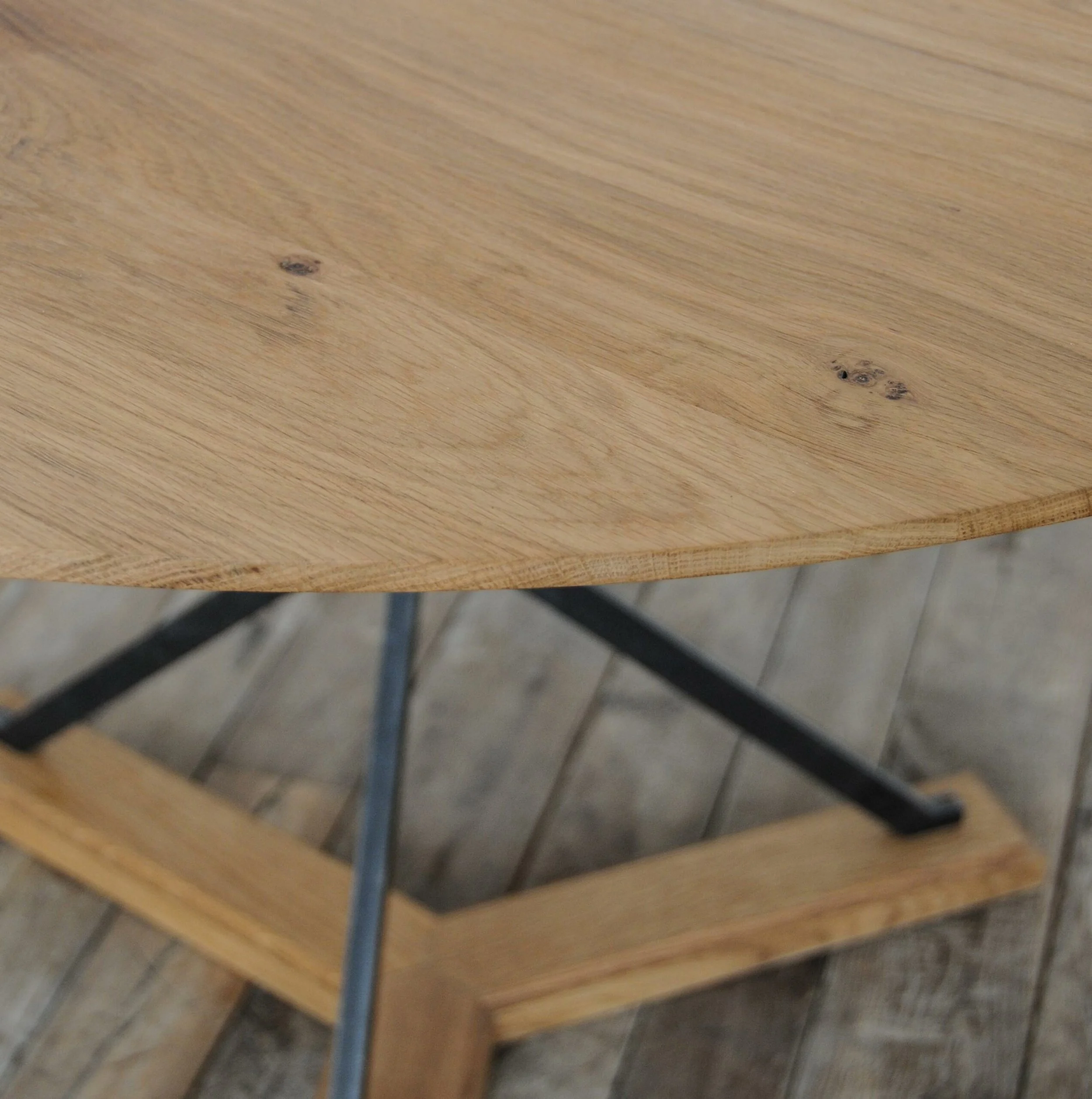 Round Drapers Table - 3.jpg