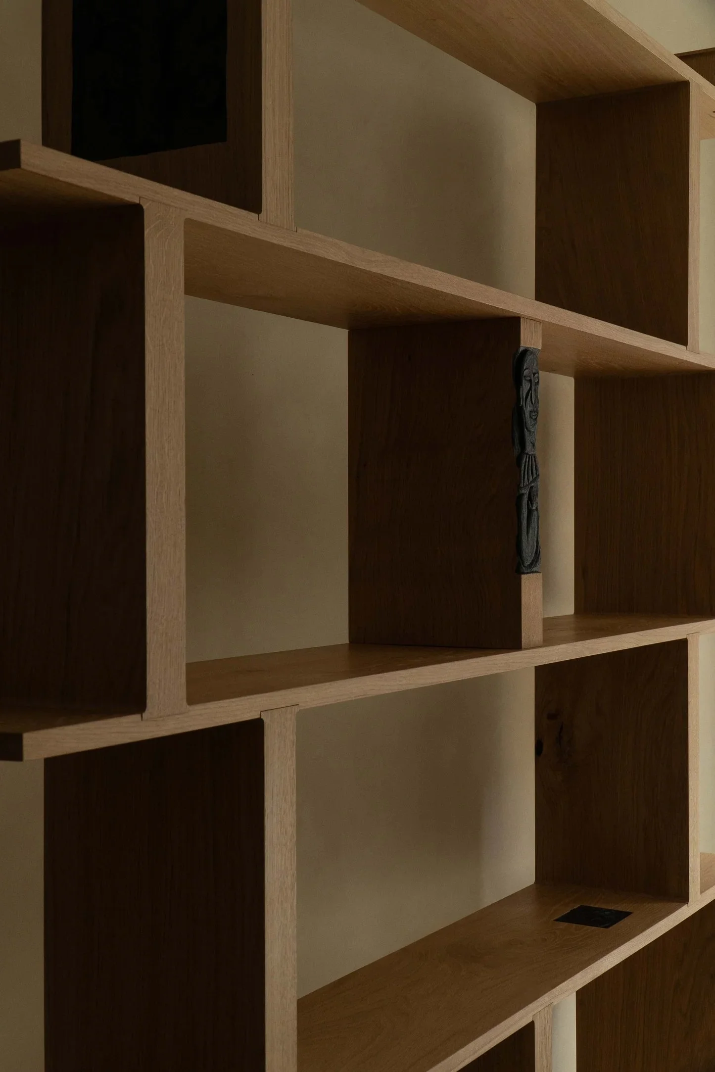 ROMAN SHELF - 7.jpg