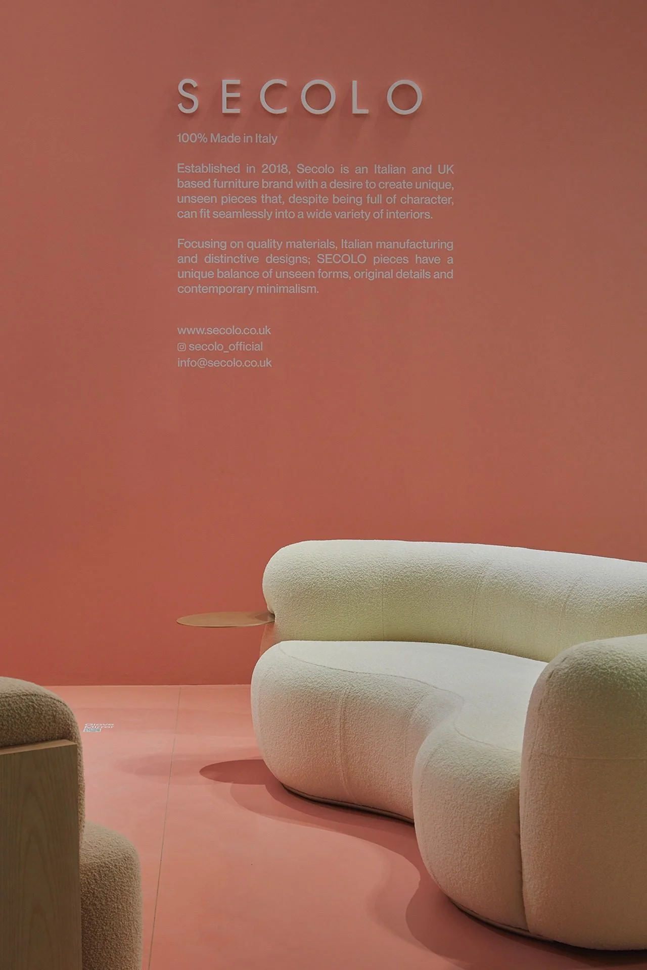 Tateyama Sofa - 7.jpg