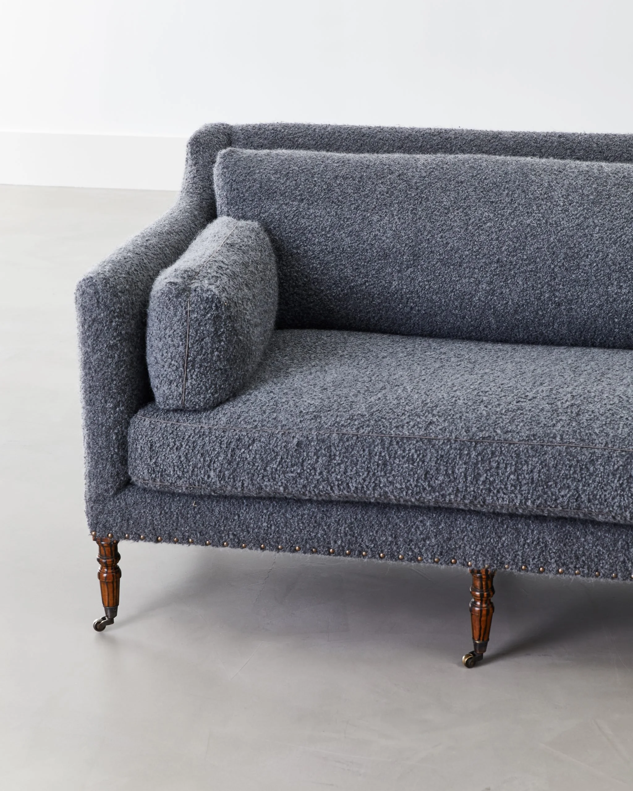 Regency Sofa - 4.jpg