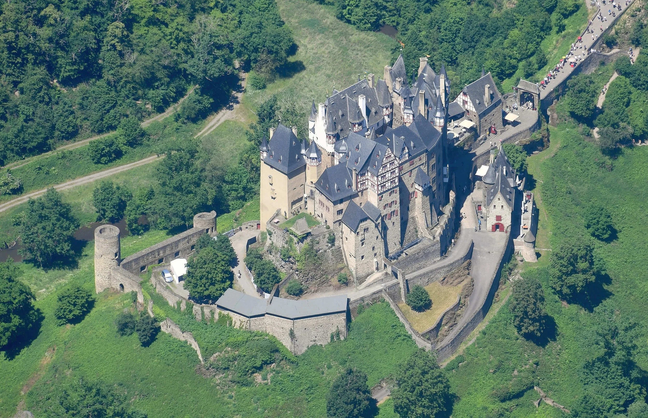 Eltz Castle - 3.jpg