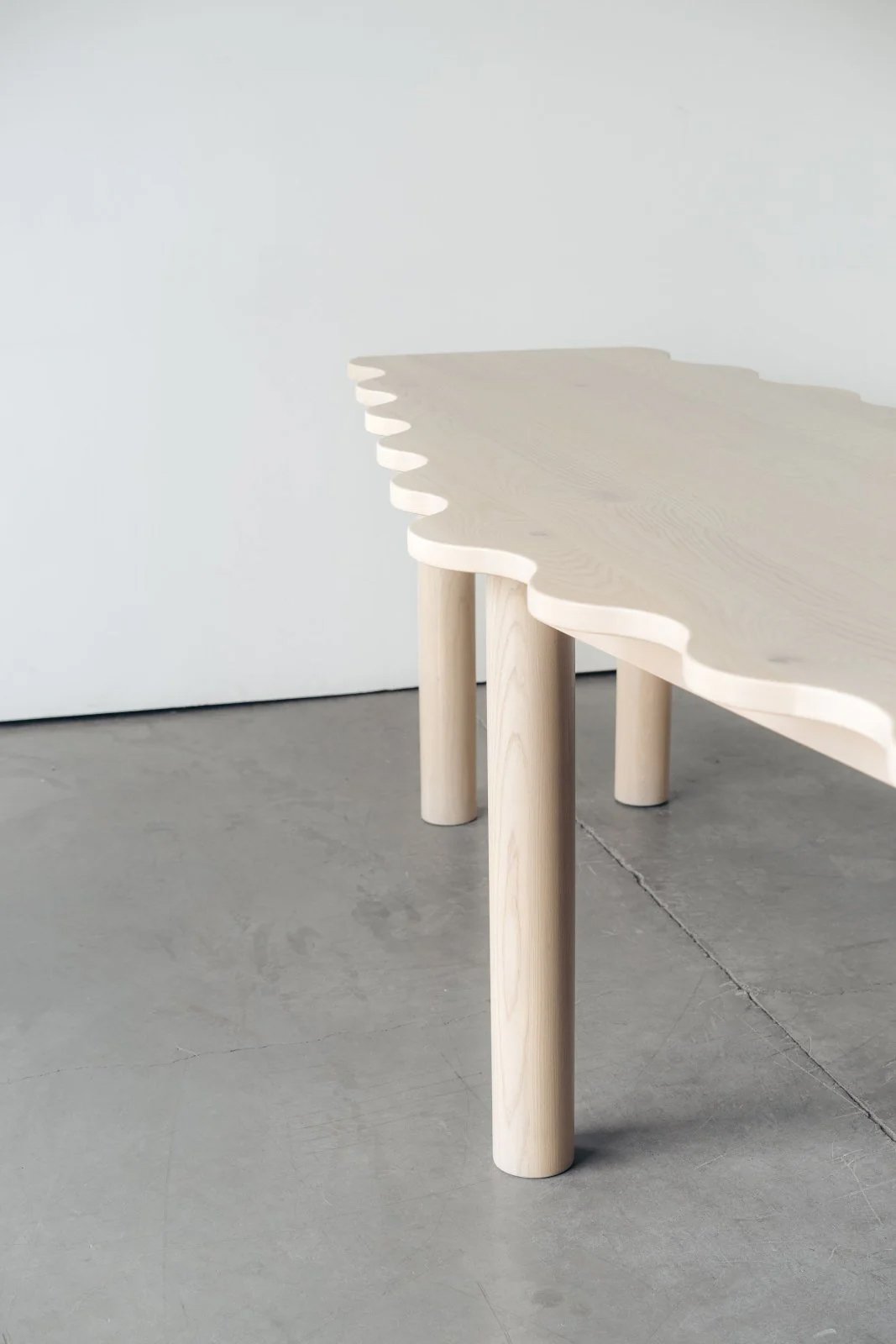 Diamond Wave 120 Inch Dining Table - 3.jpg