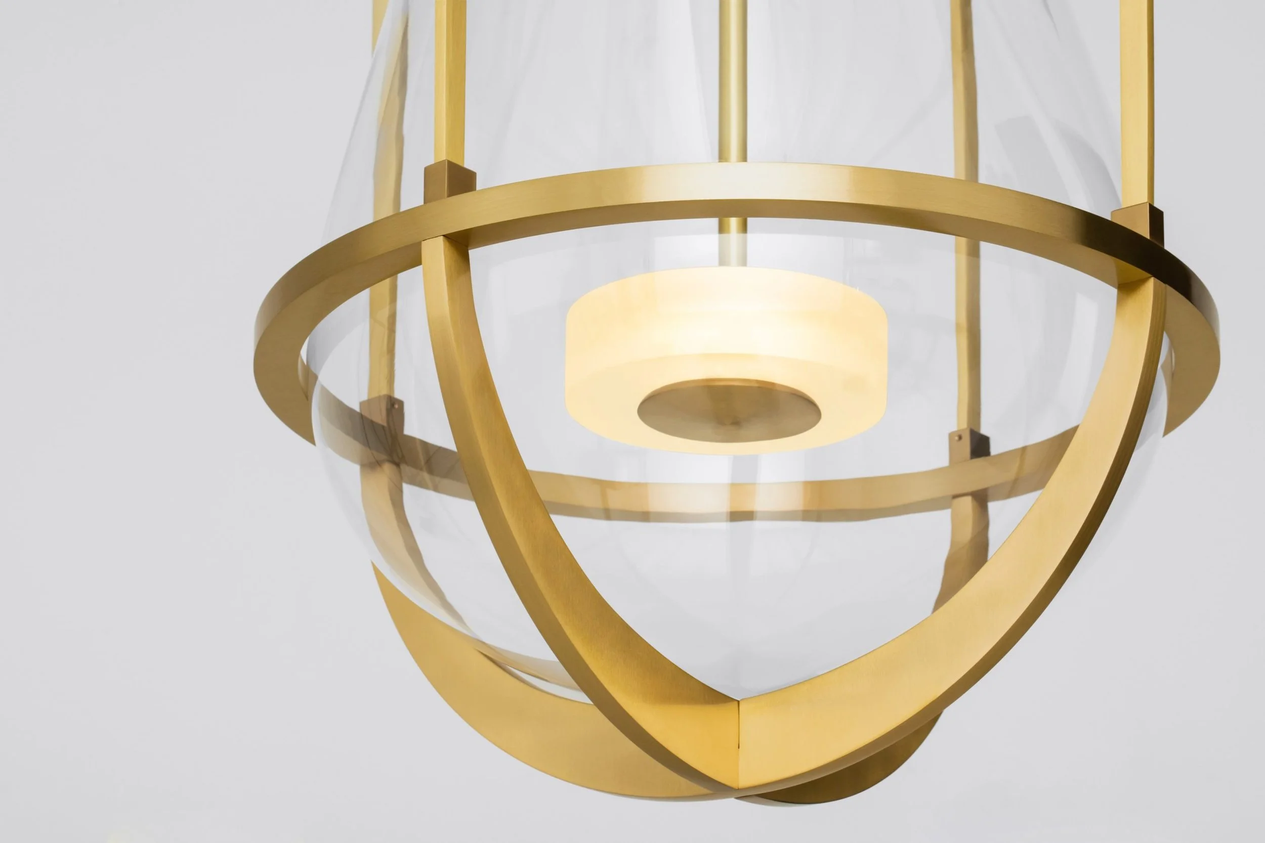 Aver Chandelier - 3.jpg