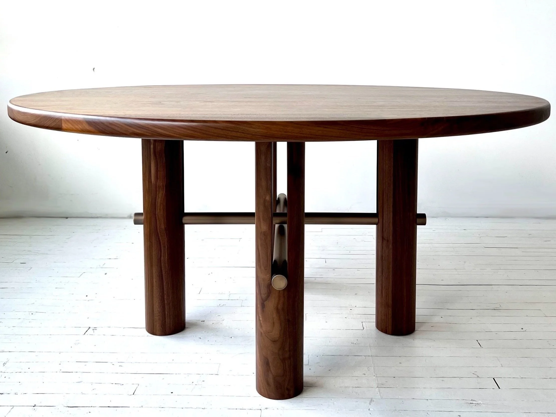 Loup Dining Table - 3.jpg