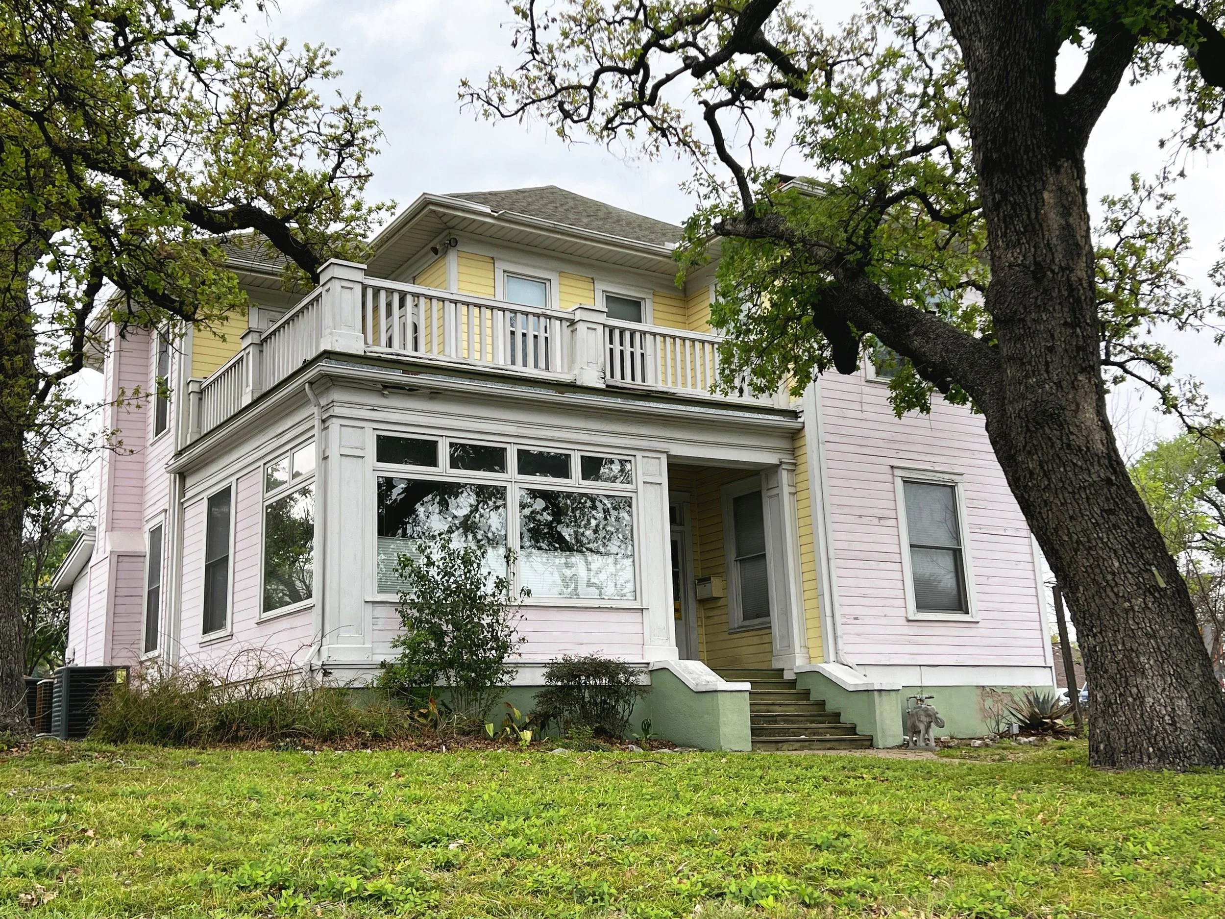 3404 GUADALUPE MAIN PHOTO.jpg