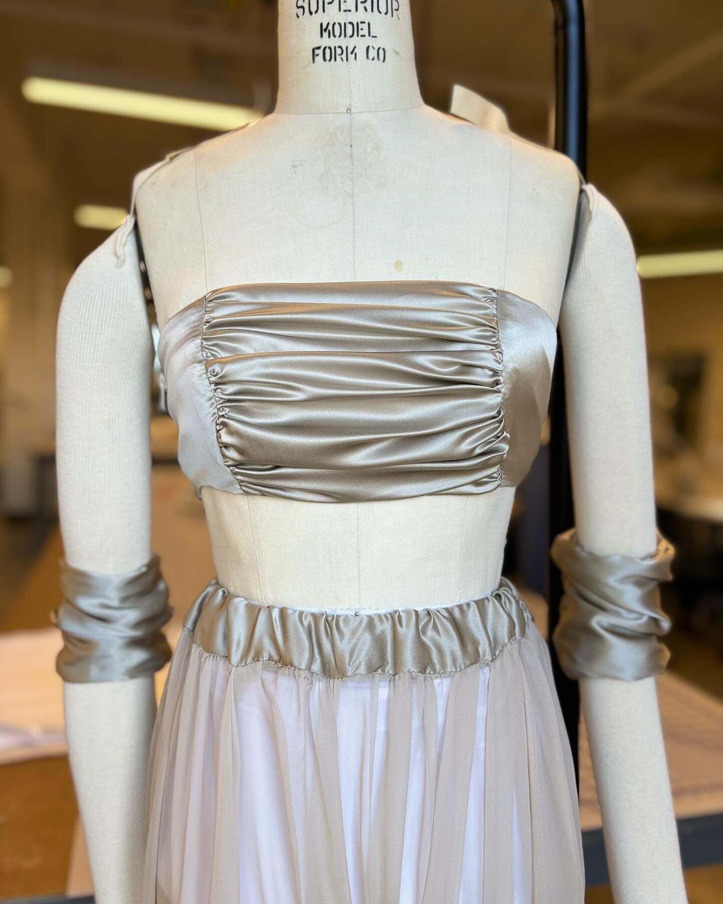🐚Look 2 is completed! My jogger set is has gone from dreamworld to reality 🤍☁️ silk charmeuse top/chiffon joggers/spandex briefs &bull; #fashiondesign #fashiondesignstudent #fashionstyle #instafashion #stagewear #formalwear #adaptablefashion #eveni