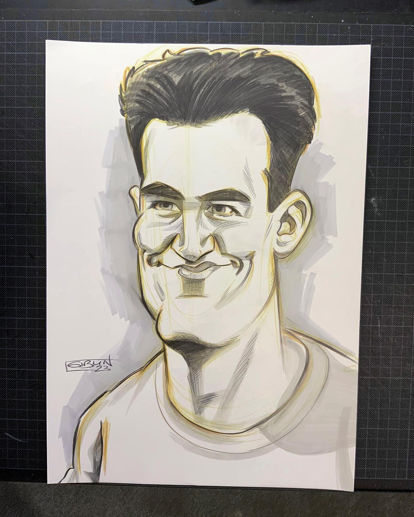 Chandler sketch commission that I completed and posted out yesterday. I&rsquo;m sure this is the version of Matthew Perry that many people will cling to and hold dear in the future. Thanks @star2104 for the job, I&rsquo;m thrilled you like it. 😊

Ch