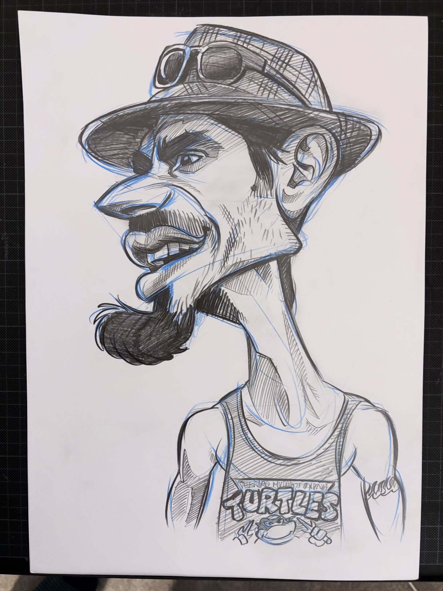Been feeling a bit creatively uninspired lately. Forced myself back to the drawing board this morning with some @earthsworld reference. This is the result. There are some likeness issues, but also some nice shapes. 

#caricature #artistlife #graphite