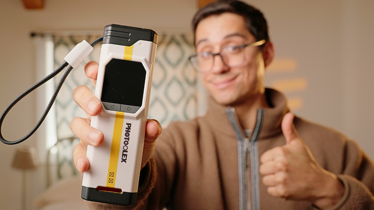 One Device That Stores AND Charges Camera Batteries on Set // Photoolex BB Pro Review