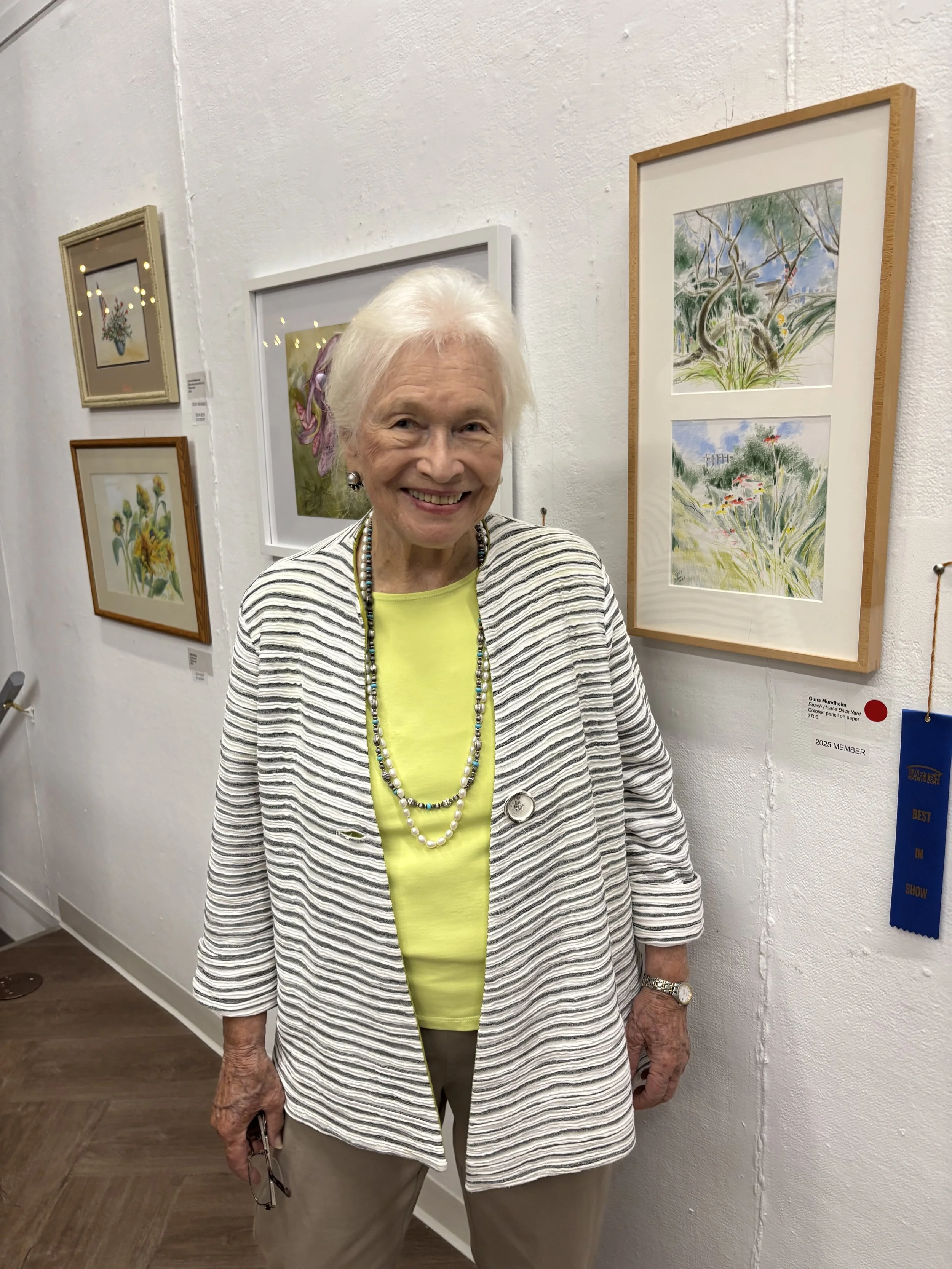 Apsveicam Gunu Mundheim ar “Best in Show” balvu! // Guna Mundheim’s Success at the LBIF’s Art Show