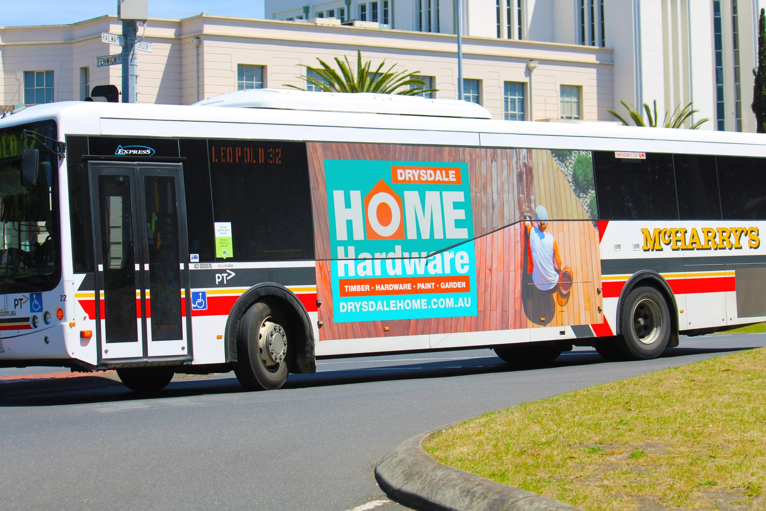 Home Hardware Maxi Side Bus Advertising