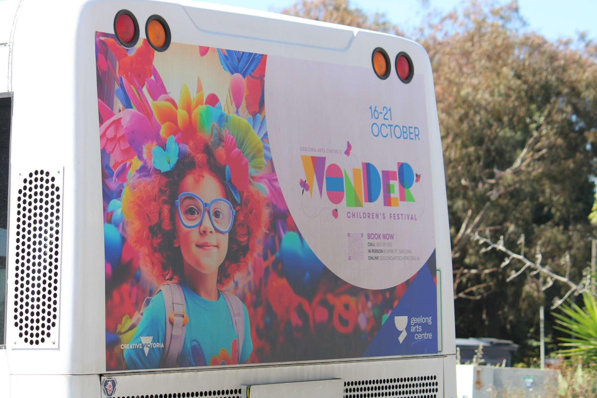 🎨✨ Art lovers, rejoice! 🚌🌟 Keep your eyes peeled for the Geelong Art Centre's vibrant masterpiece gracing the back of buses all over town. 🏙️🖼️ Experience the magic of live performances, exhibitions, and more at Geelong's cultural hub. Don't mis