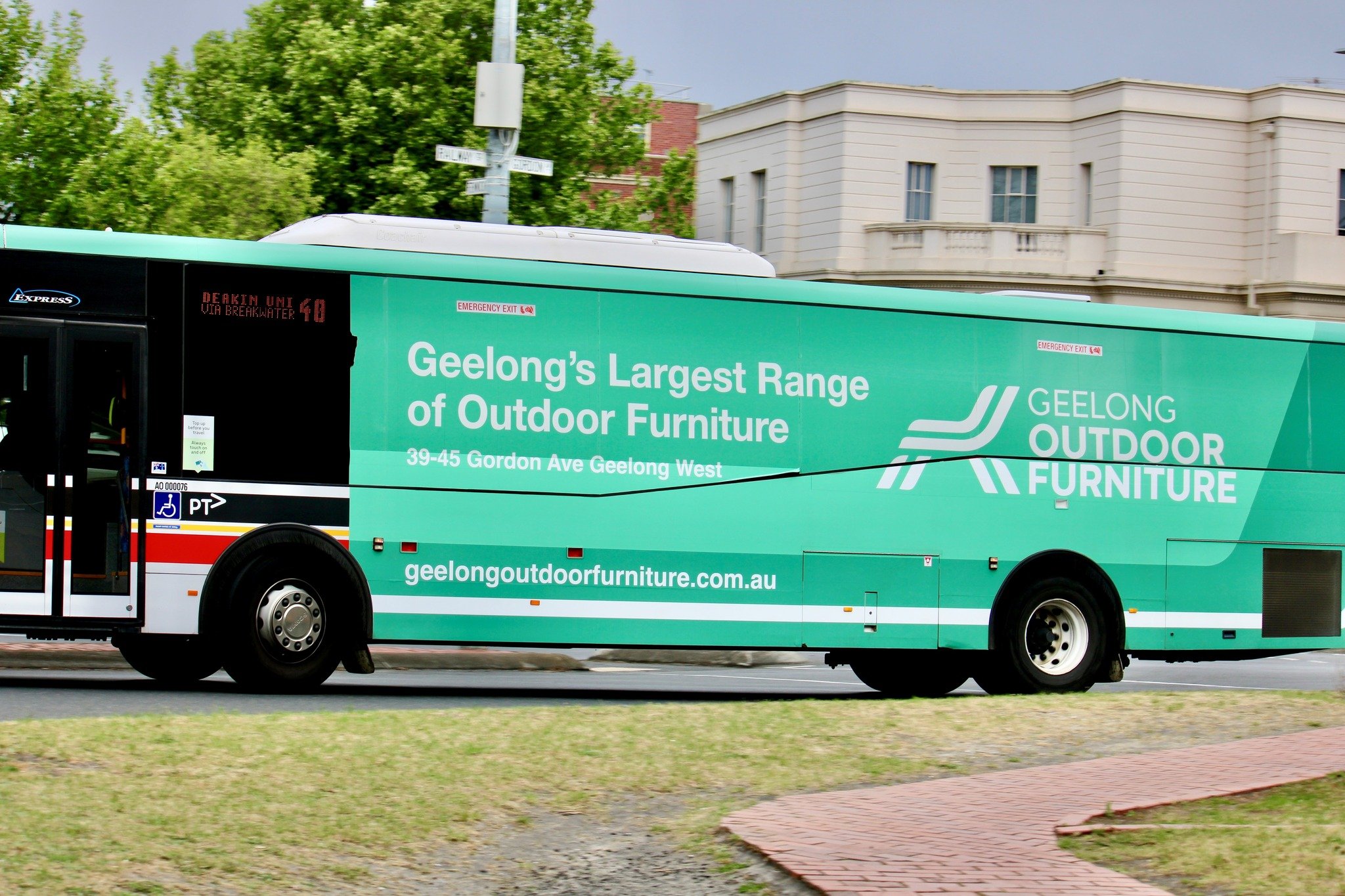 Have you seen the Geelong Outdoor Furniture bus wraps around Geelong, Bellarine and the Surf Coast? What a fantastic campaign to build brand awareness for their new Geelong business.
#geelong #busads #mobilebillboard #streetmarketing #transitadvertis