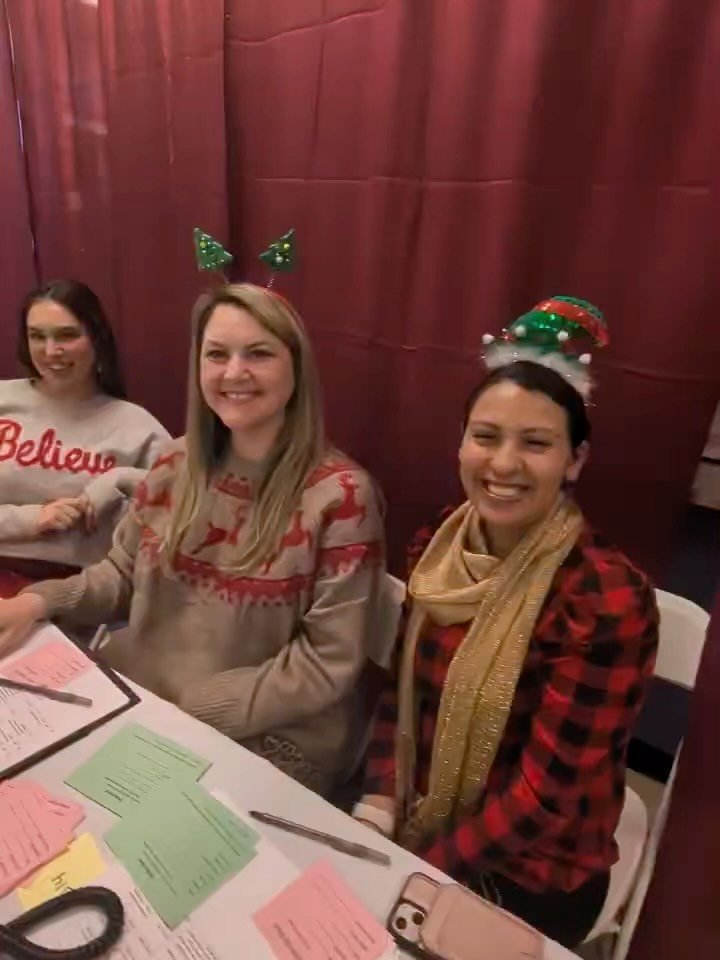📺💙 Telethon Night with the Boys &amp; Girls Club 💙📺

On December 13, the women of the Junior Service League of Concord were proud to volunteer as phone operators for the annual Boys &amp; Girls Club Telethon, broadcast live on @concord_community_
