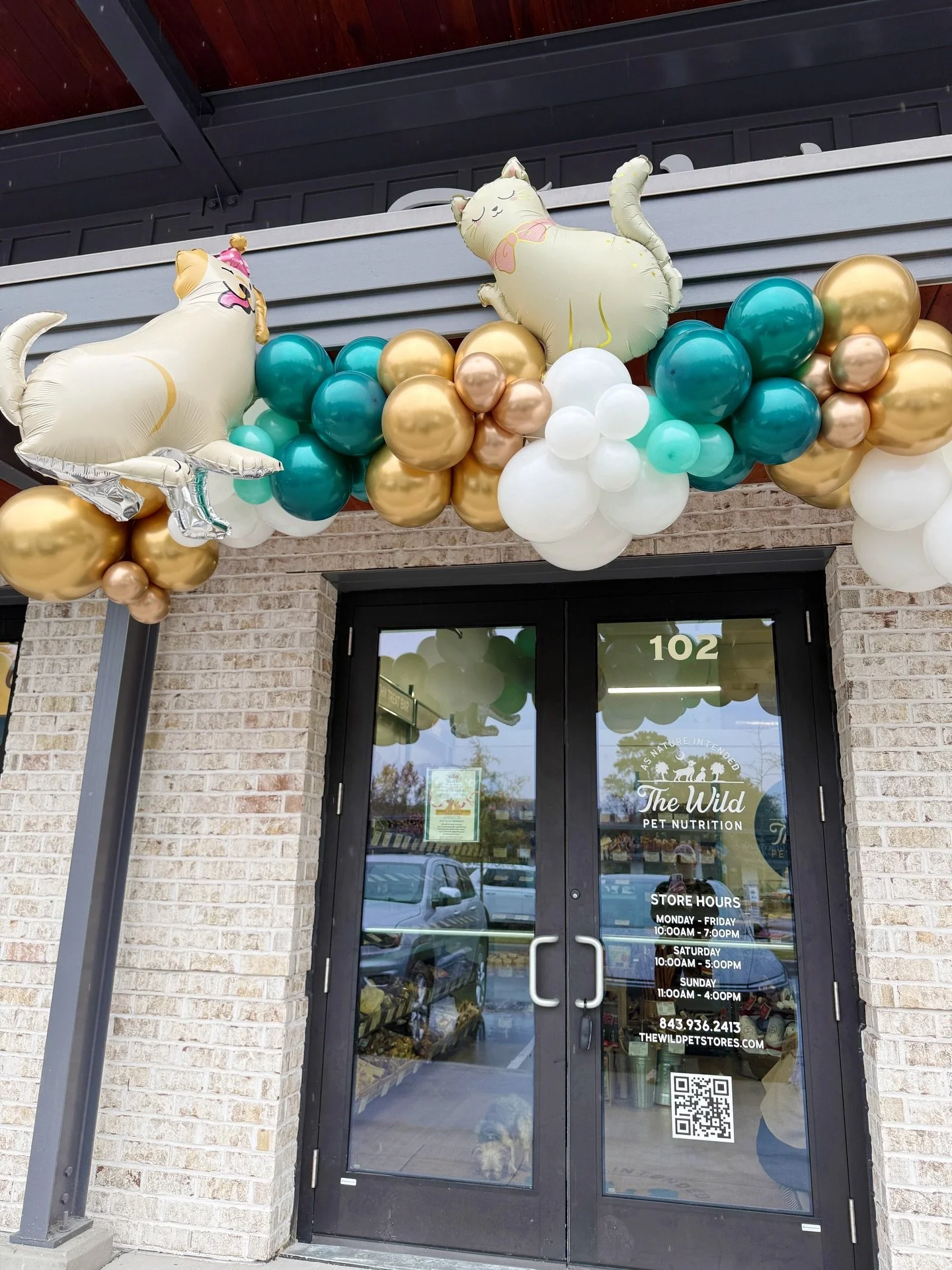 The cutest 🐱 and 🐶 balloons for @thewildpetnutrition Grand Opening in Carolina Park, Mount Pleasant, SC!