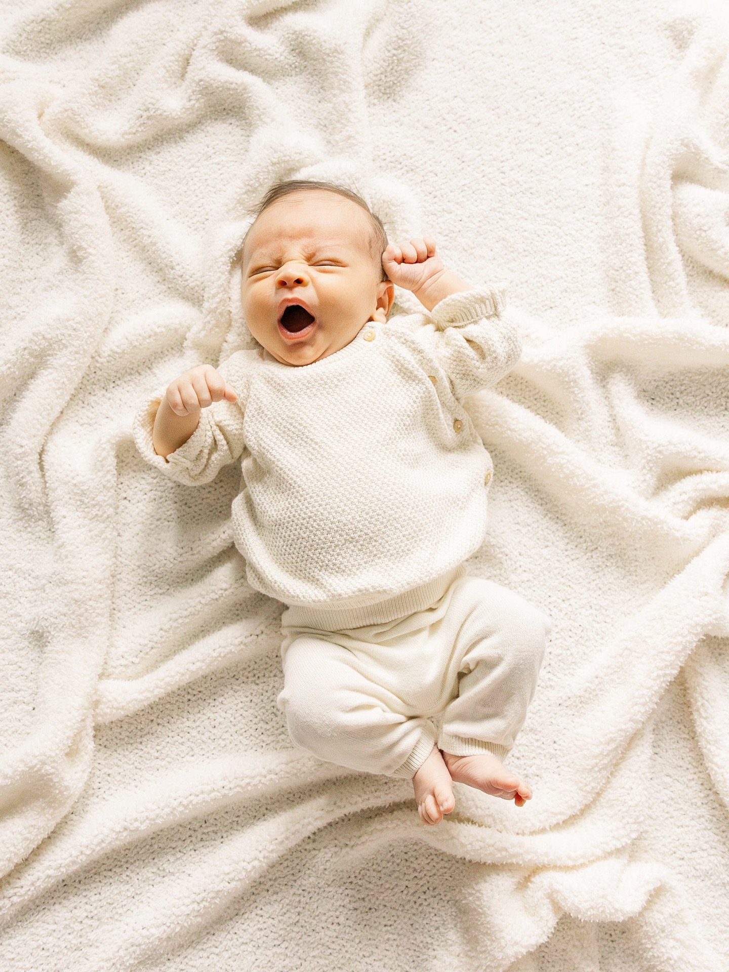 That Monday after daylight savings feeling 😴 

&bull;
&bull;
&bull;

#mdphotographer #harfordcountymaryland 
#baltimorecountymaryland #marylandfamilyphotographer #familyphotographer #maternityphotographer #newbornphotographer