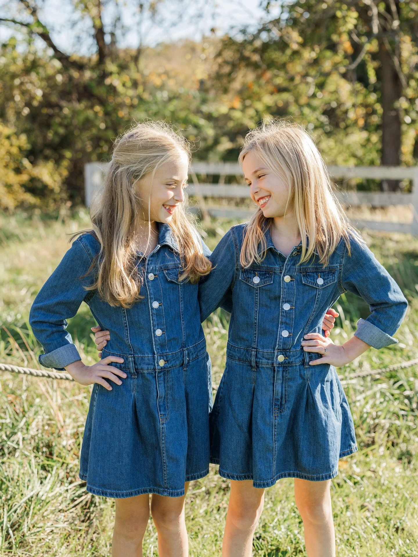 ☀️t w i n n i n g☀️

&bull;
&bull;
&bull;

#mdphotographer #harfordcountymaryland 
#baltimorecountymaryland #marylandfamilyphotographer #familyphotographer