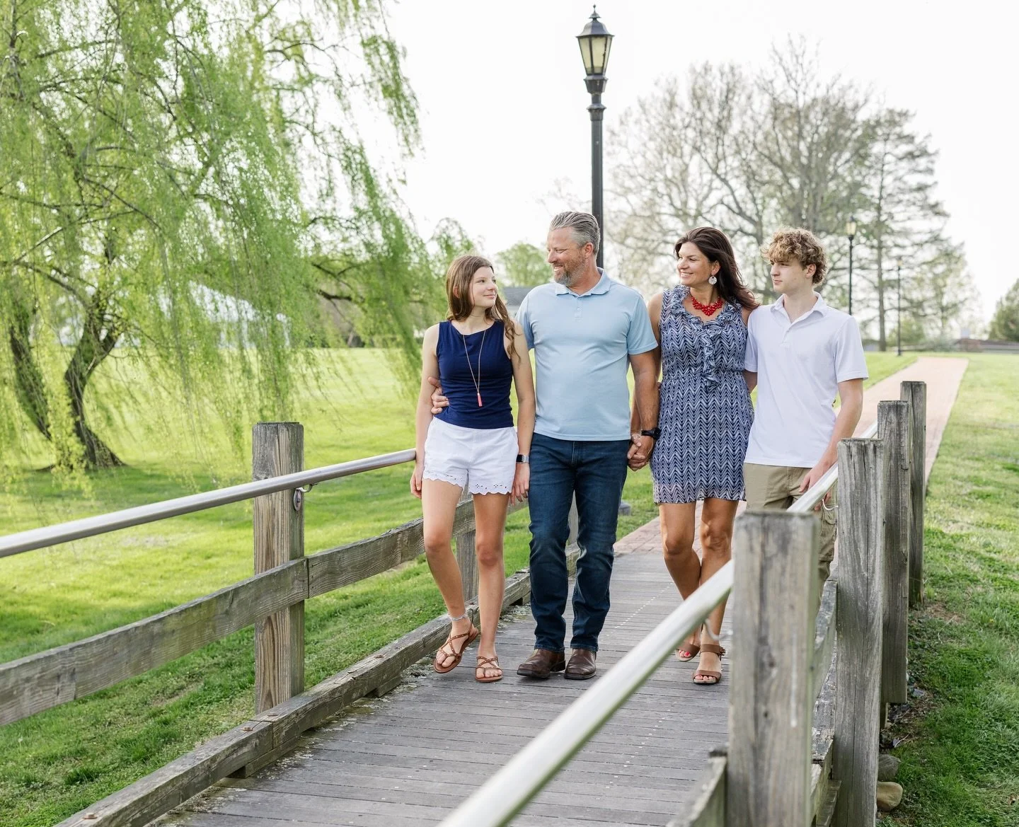 🌿Last week&rsquo;s willow tree minis were👌🏻

&bull;
&bull;
&bull;

#mdphotographer #harfordcountymaryland 
#baltimorecountymaryland #marylandfamilyphotographer #familyphotographer