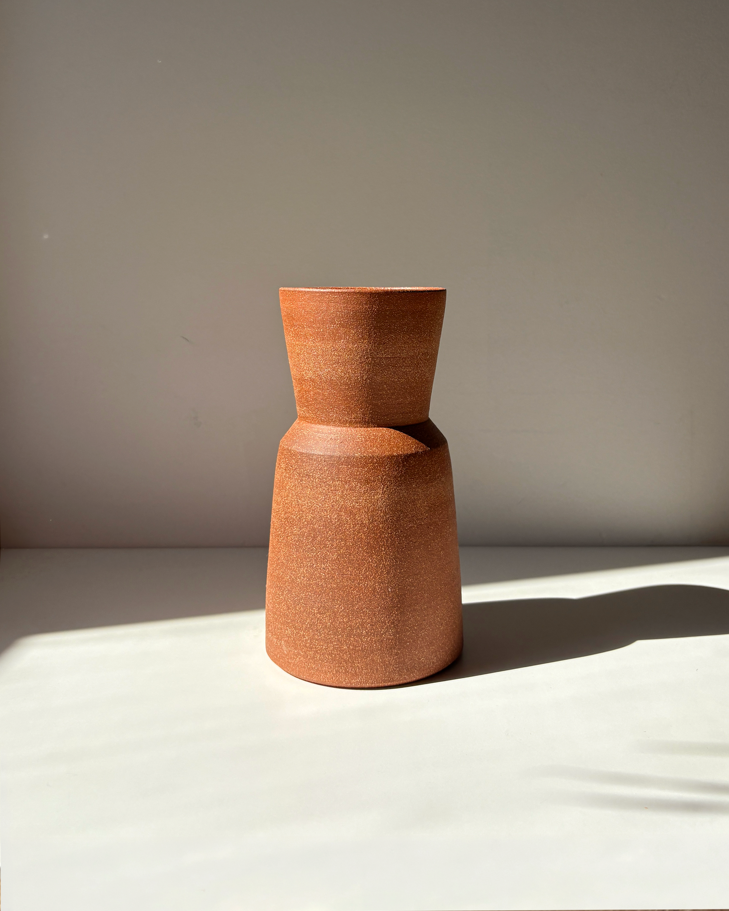 white-angular-vase-1.png