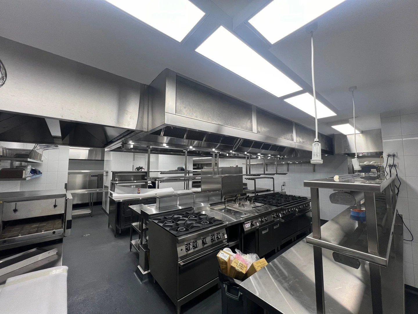A fresh new kitchen for the Greengate Hotel, designed to shine and built to perform.⁠
⁠
Where style meets service, and every detail matters.⁠
⁠
#LightingMatters #FromPrepToPerfection
