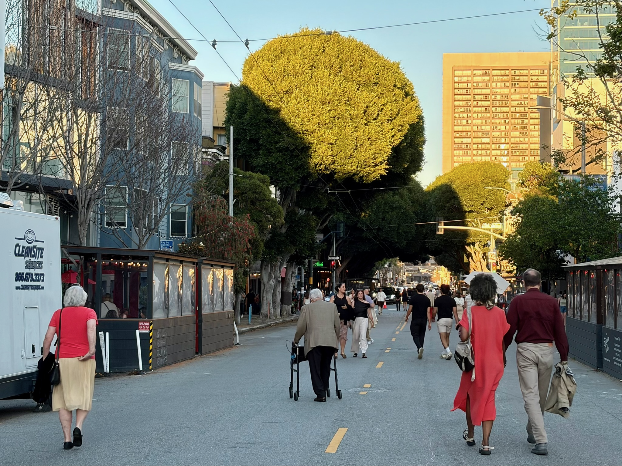 hayes.promenade.2026.03.20_3.png