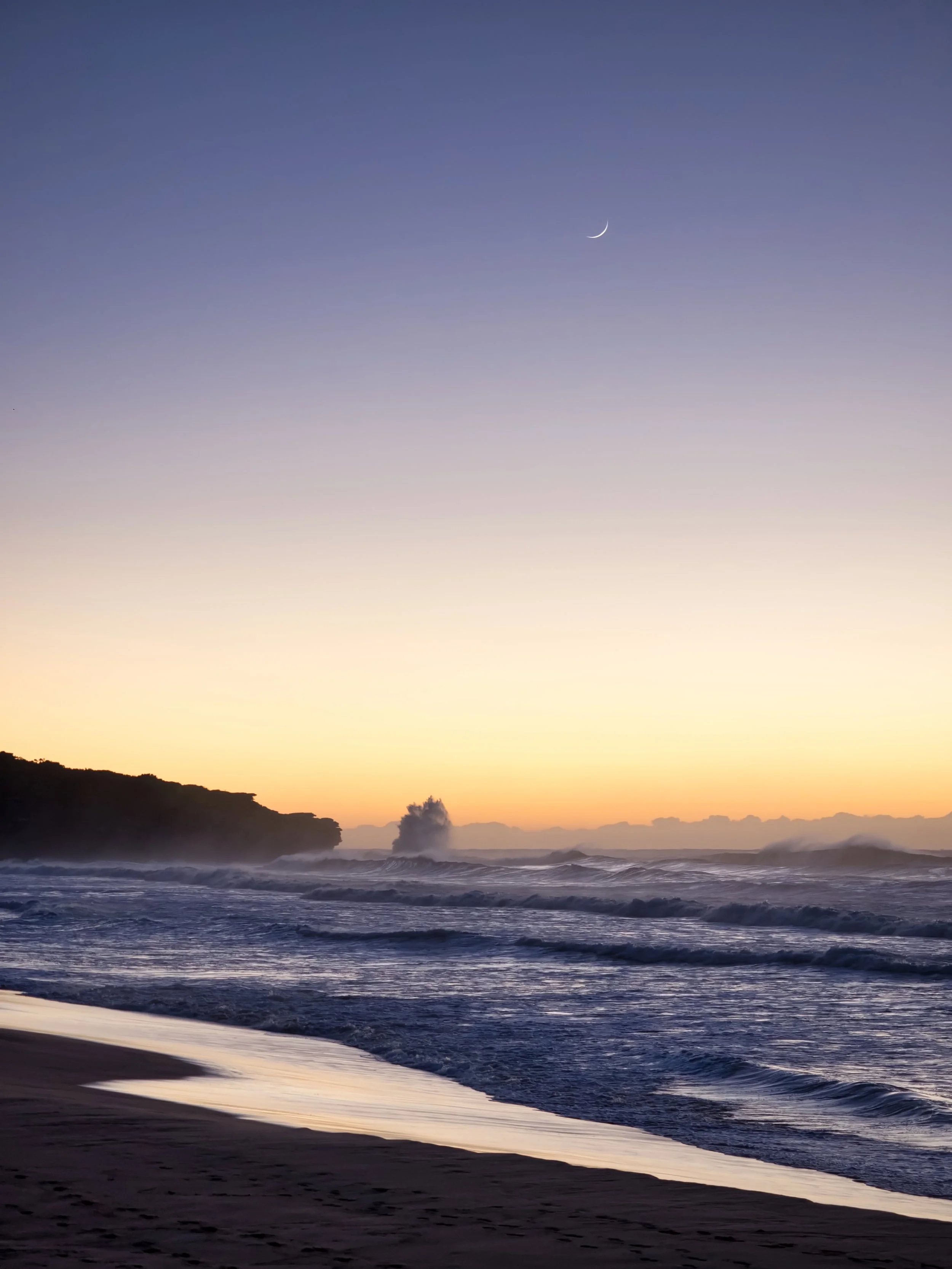 Moon over North Curly, Sydney, July 2017