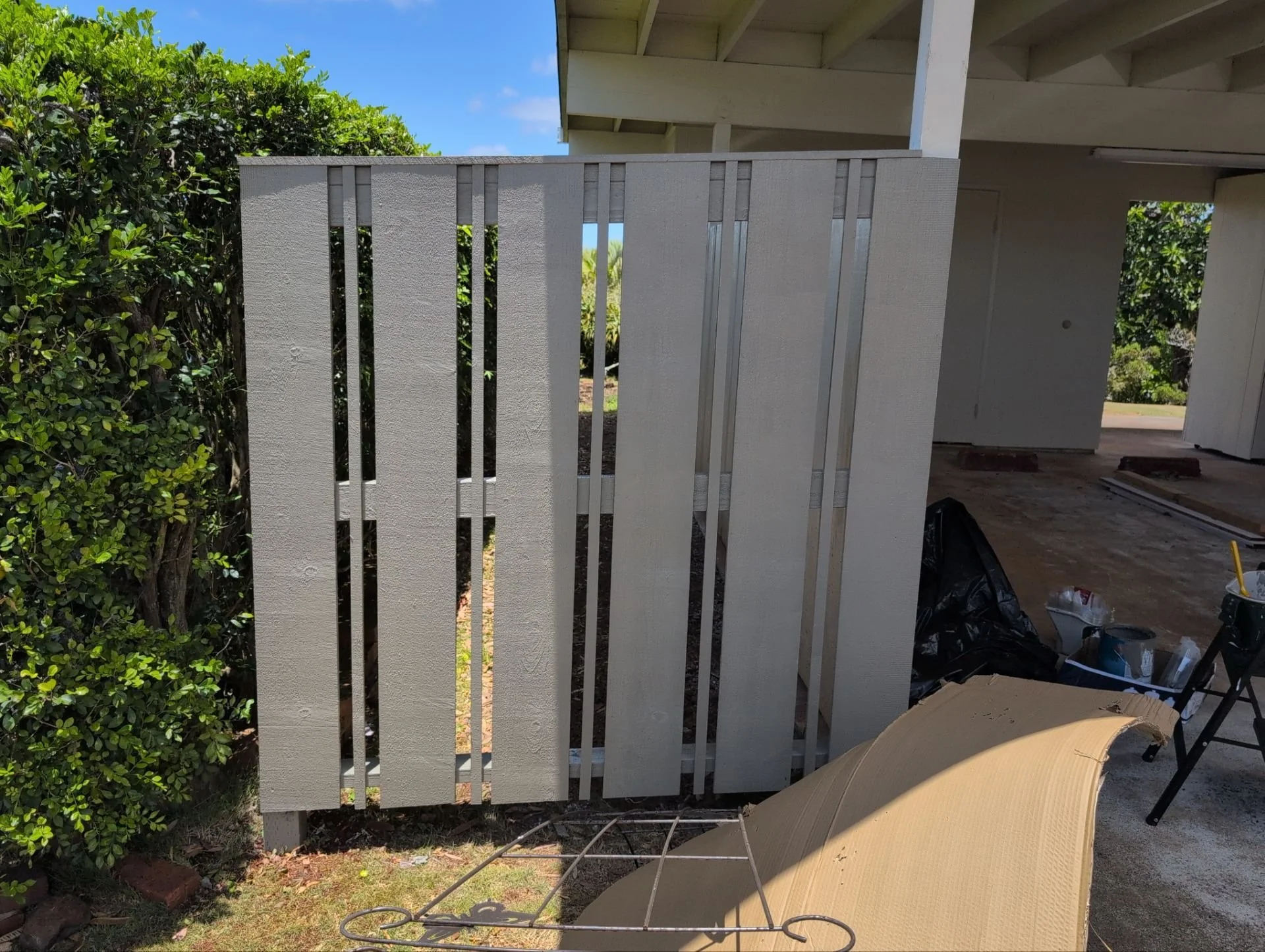 Rotted portion of fence removed / replaced