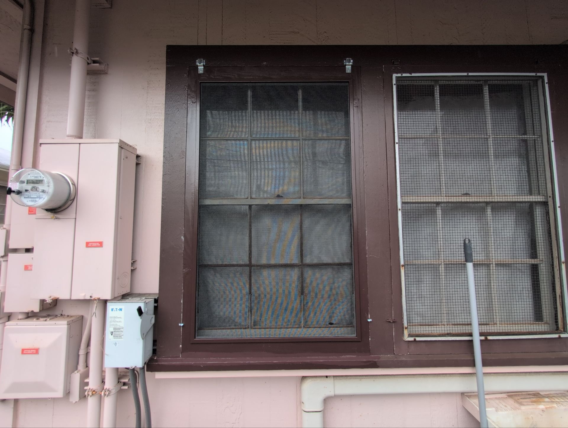 New window screen and frame