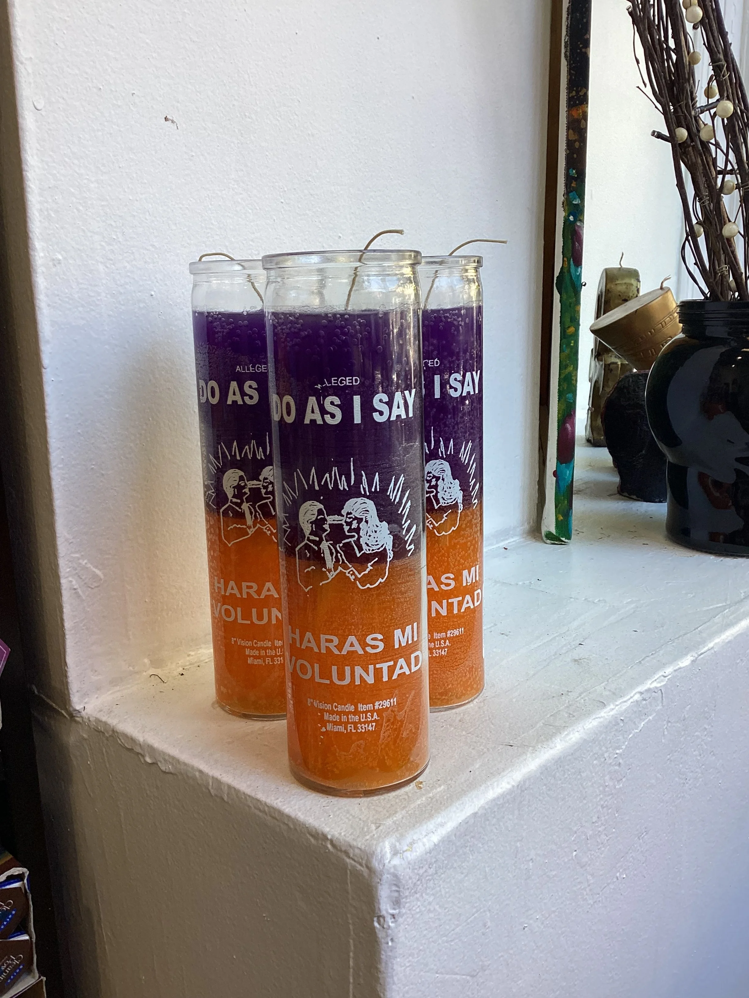 Domination gold and purple candle