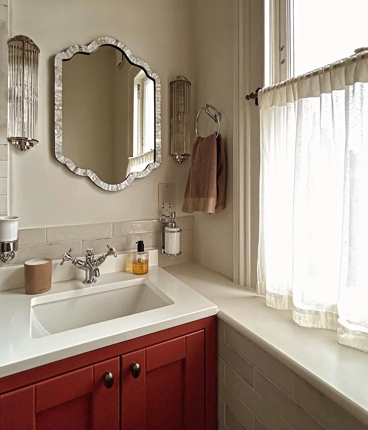 Transformation of a compact 1st floor bathroom as part of a whole house project.
A previously all white bathroom with tub and tiny sink received a thoughtful make over and layout change to maximise space and convey elegance. 
-
-
-
-
-
-
#timelessint