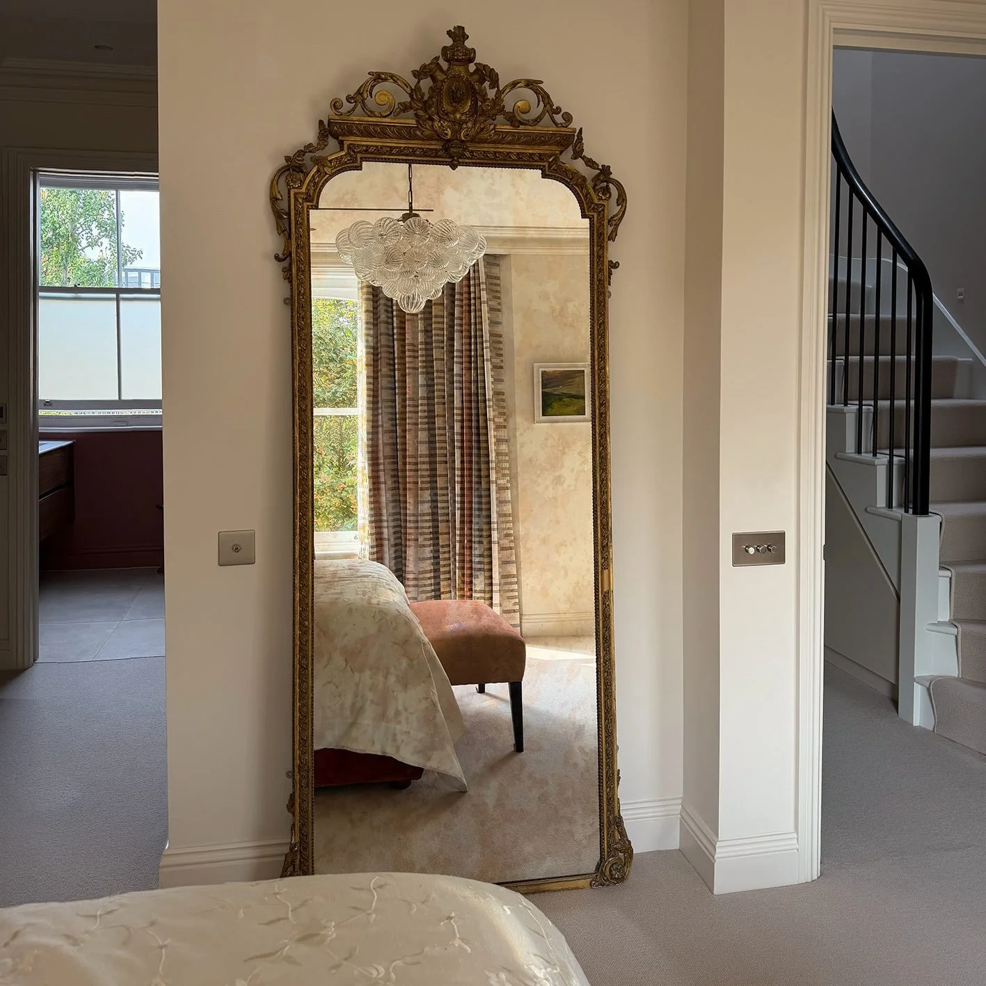 Principal Suite Vista from this year&rsquo;s NW6 project.
Glimpse of the warm red ensuite bathroom at the far back, a walk through wardrobe and sun-drenched bedroom painted in @farrowandball Dimity.
Chandelier @atkinandthyme.
-
-
-
-
-
-
-
-
#timeles