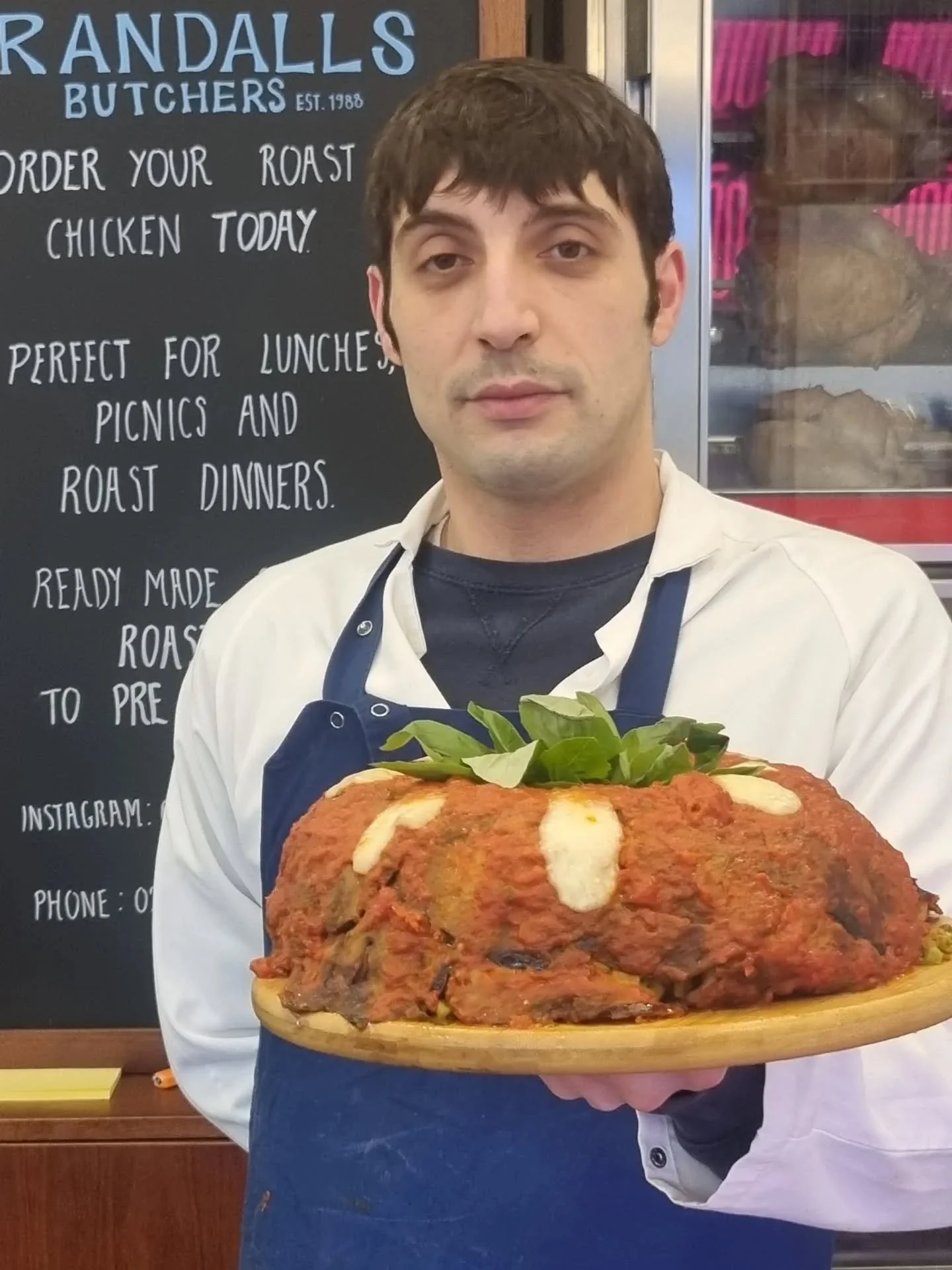 Annelletti alla Siciliana - pasta with aubergine, eggs, Bolognese, Besciamel, Scamorza and peas. Just heat in the oven. Delicious! #fridays #lunchidea #dinneridea #randallsbutchers