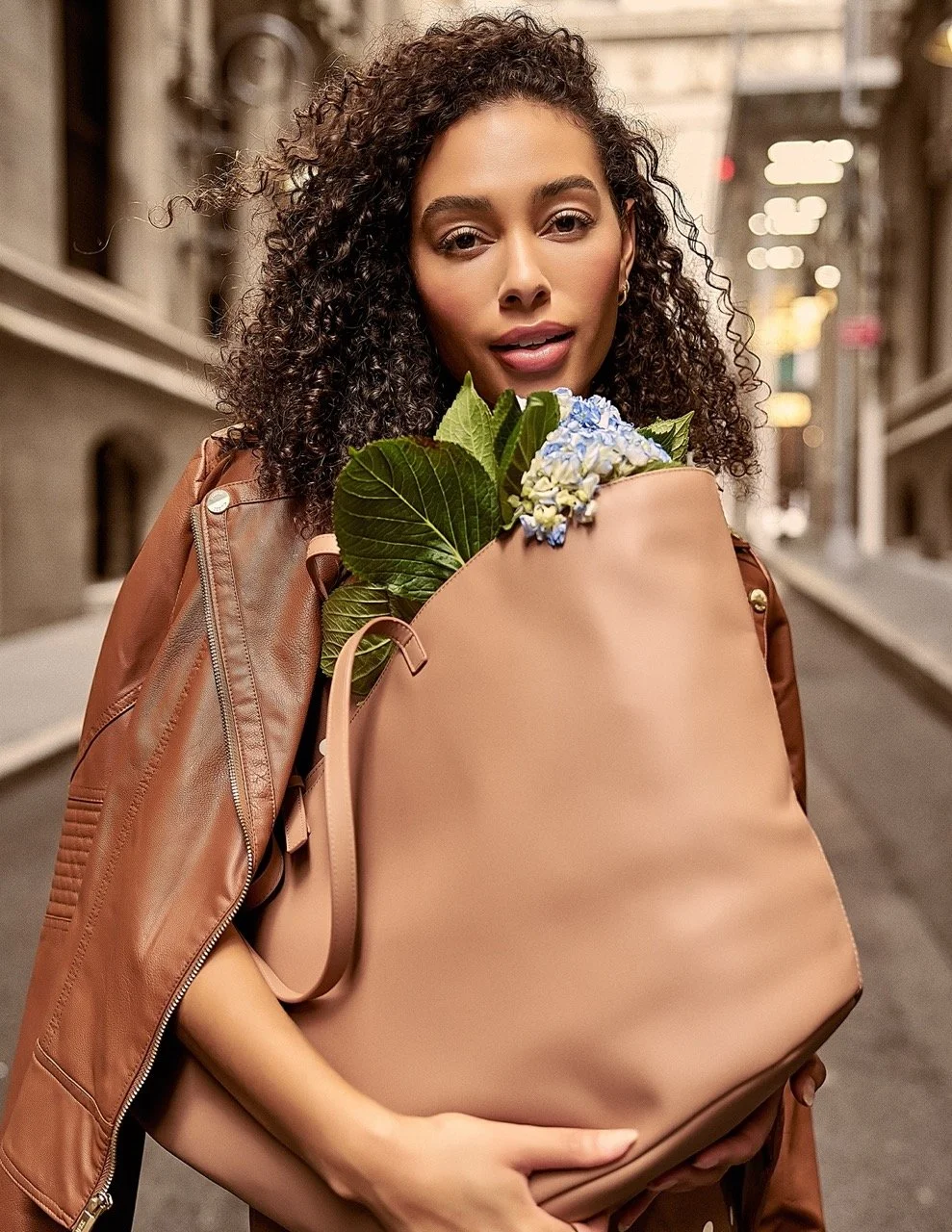 2023_C21FCampaign_FallTransitional_02_108 Large.jpeg