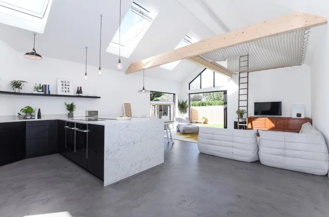 kitchen+to+sitting+area.jpg