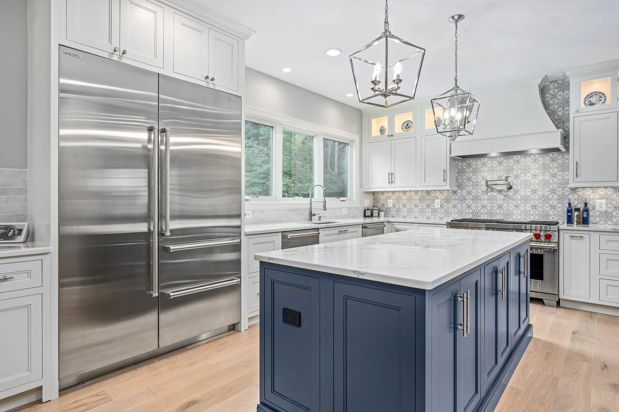 15501 Mellon Ct-3.jpg