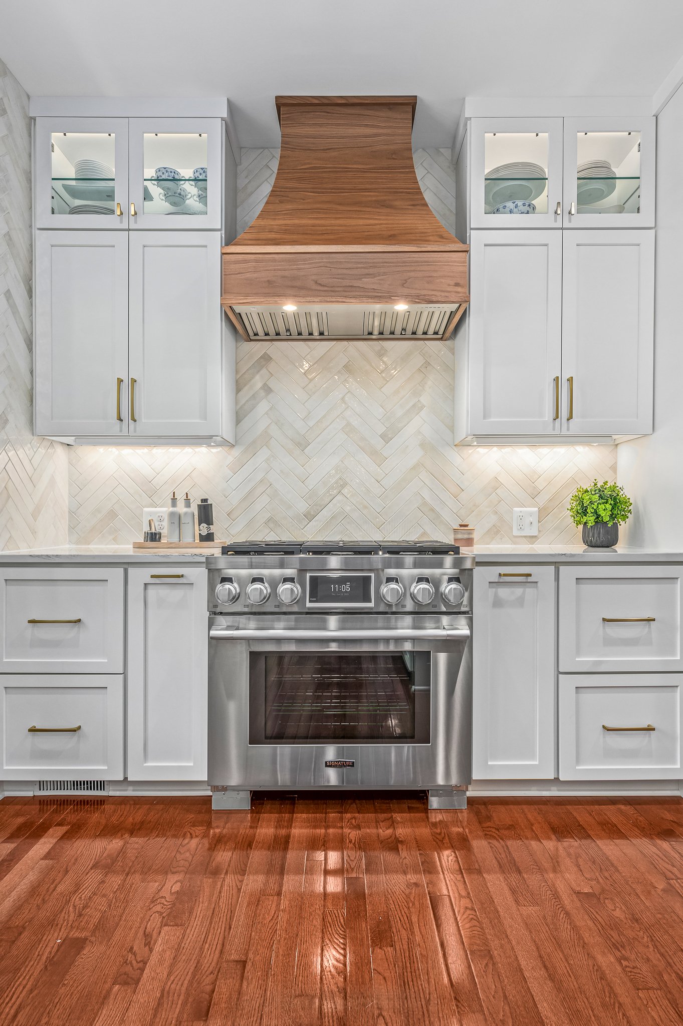 5904 Berryville Ct-6.jpg