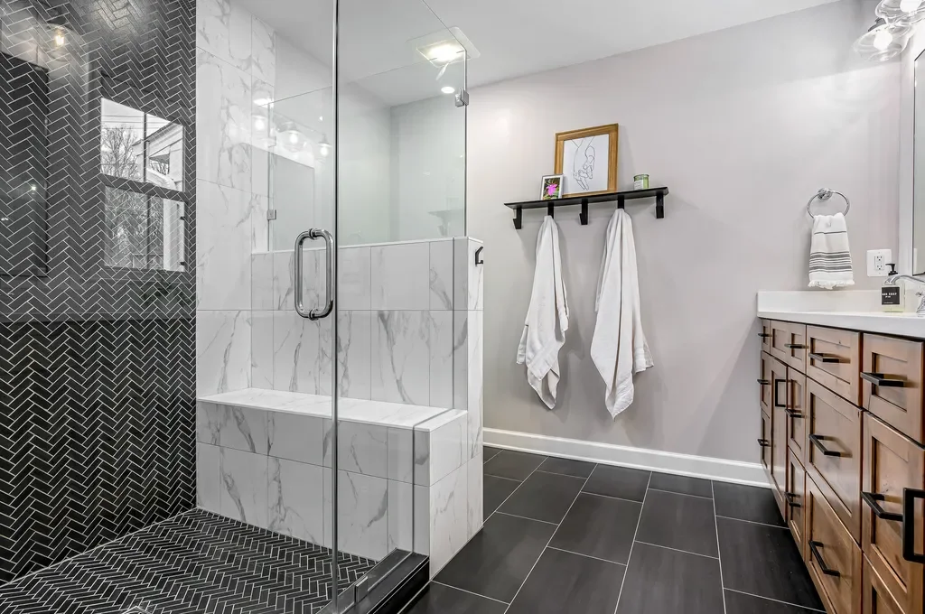 Brooks_Bathroom-1.webp