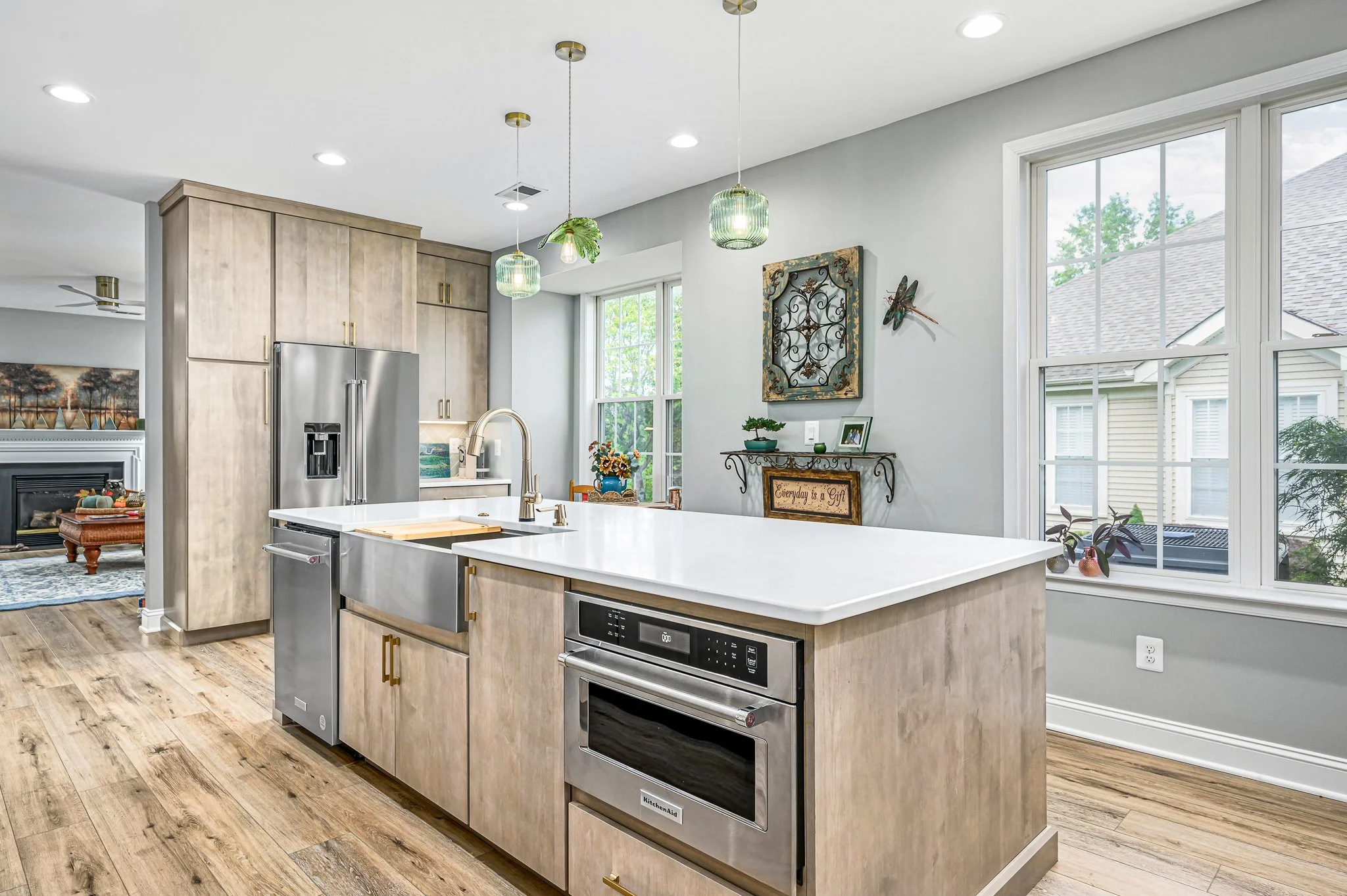 6337 Retriever Ln-1.jpg