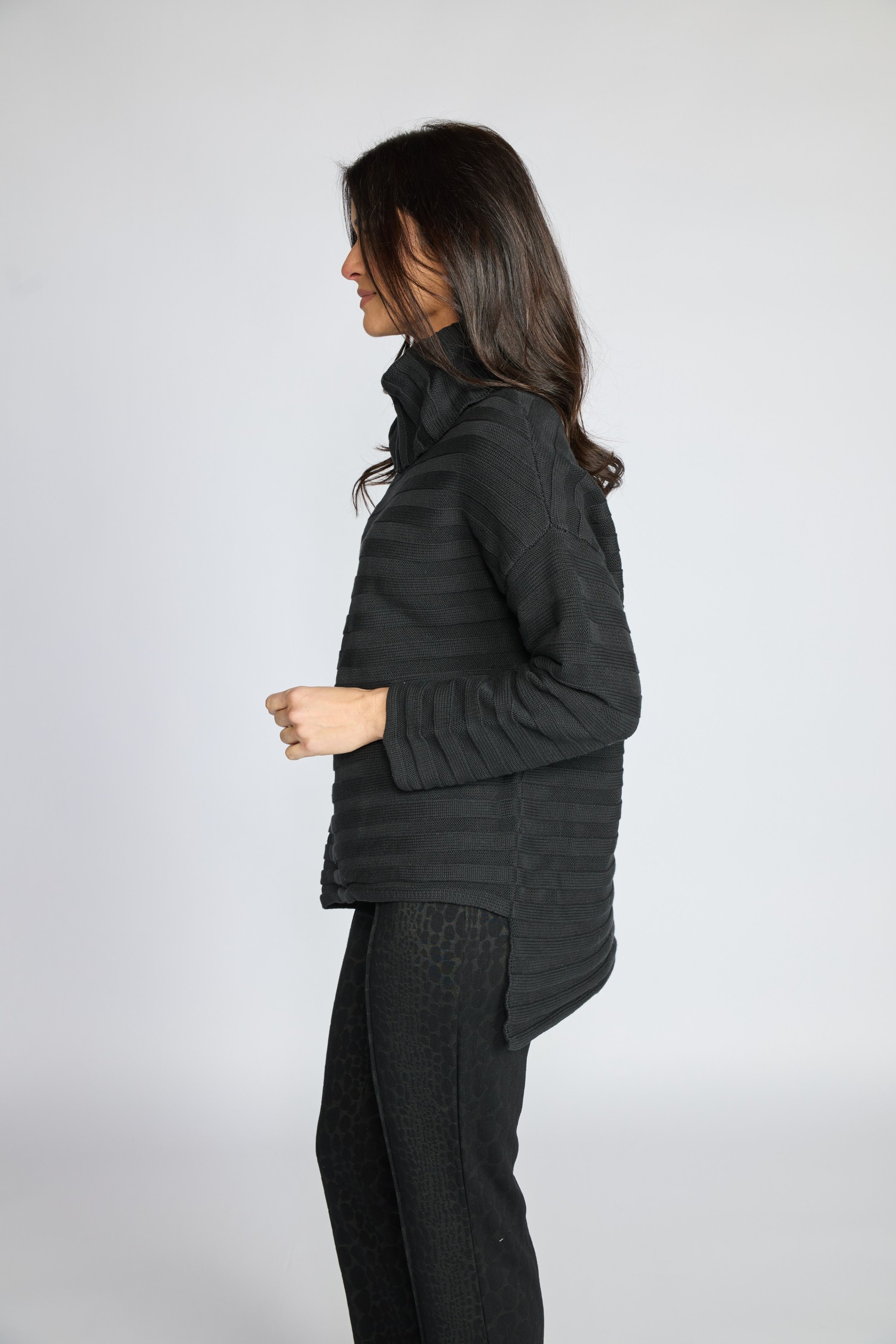 920700_Black_4.jpg