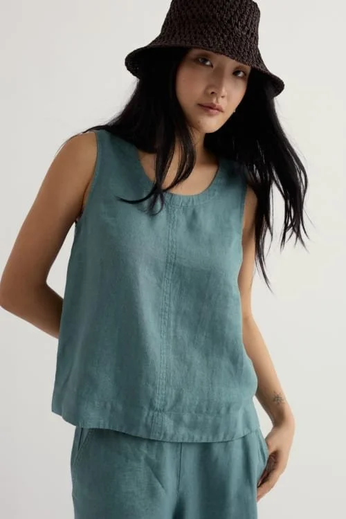 Lighthouse Station Vest