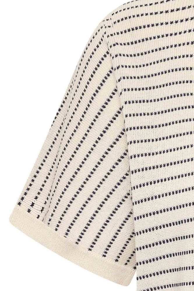 Zilch SS25 - Top Stripe Navy - Detail.jpg