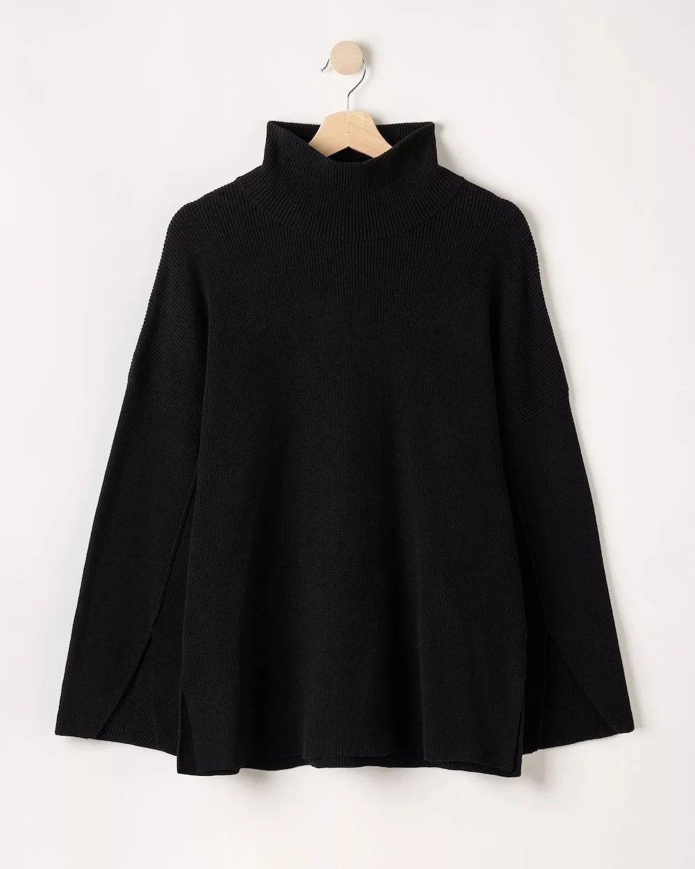 FW25-26 Holebrook-Nova-Sweater-Black 4 copy.jpeg