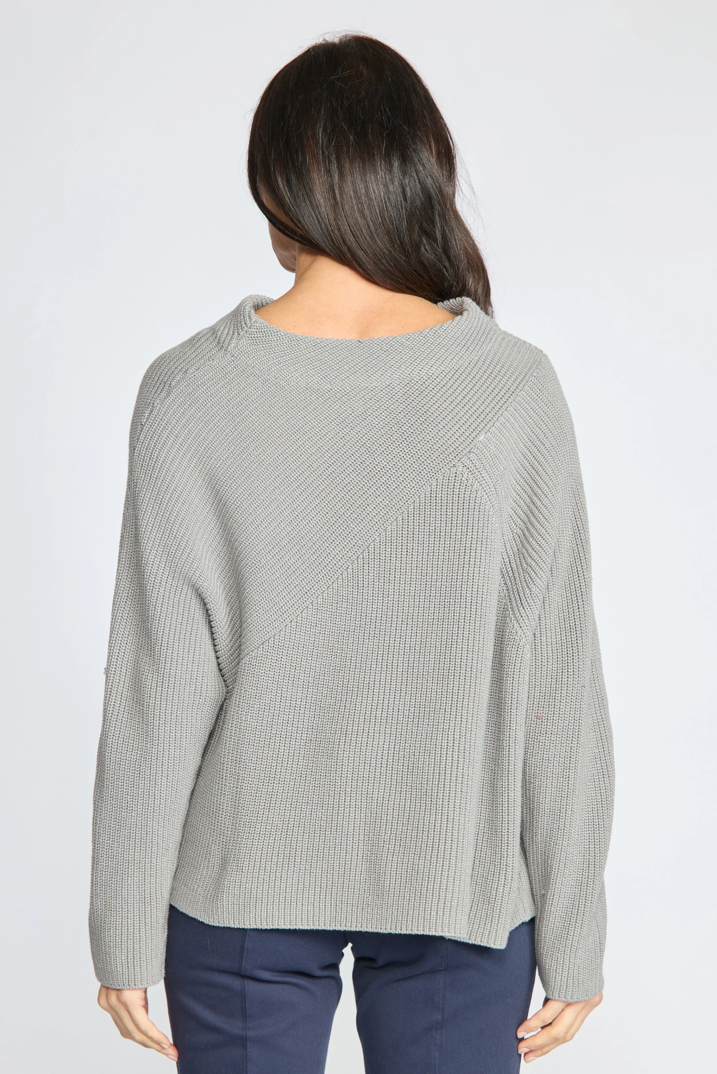 951700_Gray_2.jpg