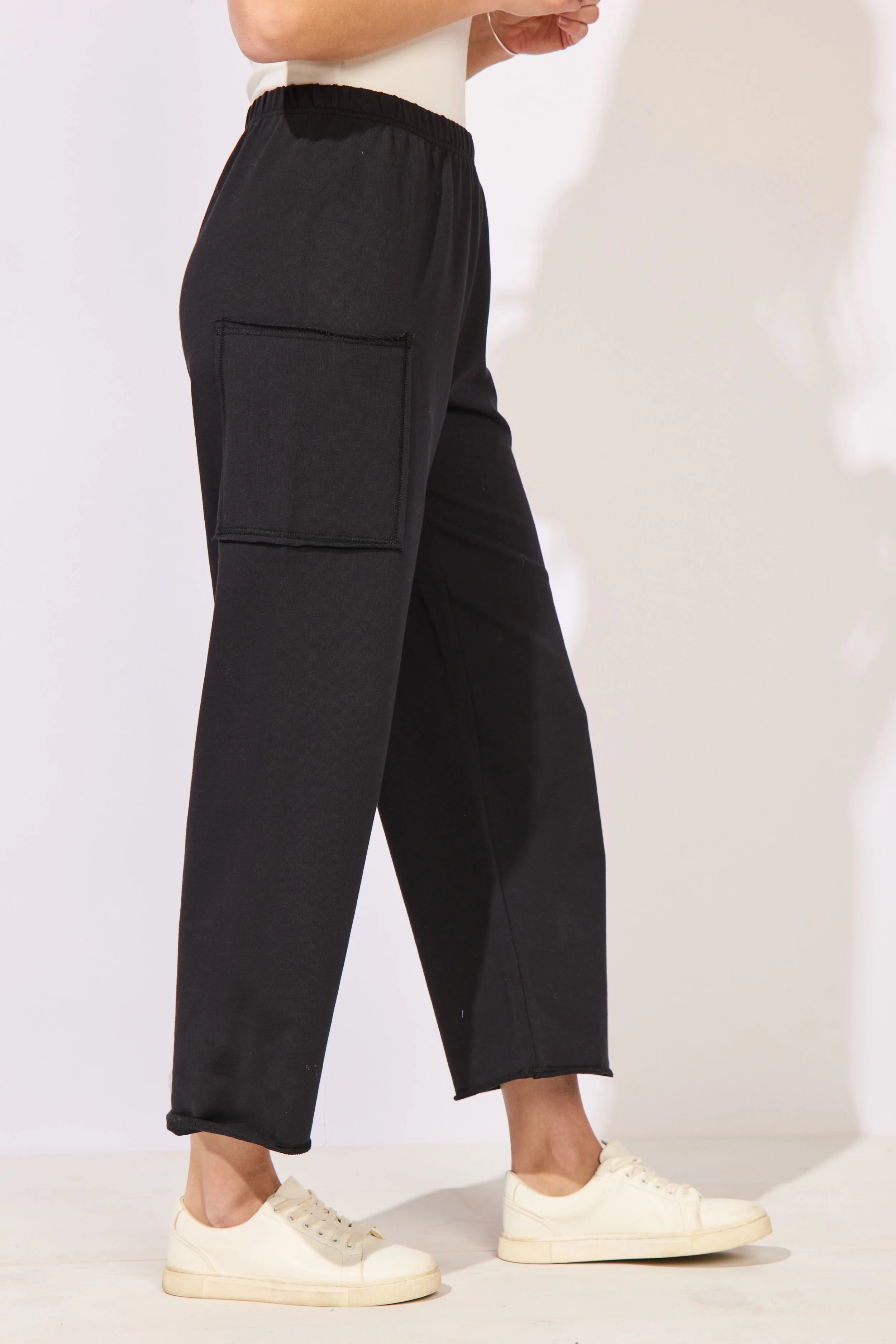 60126_Black_2.jpg