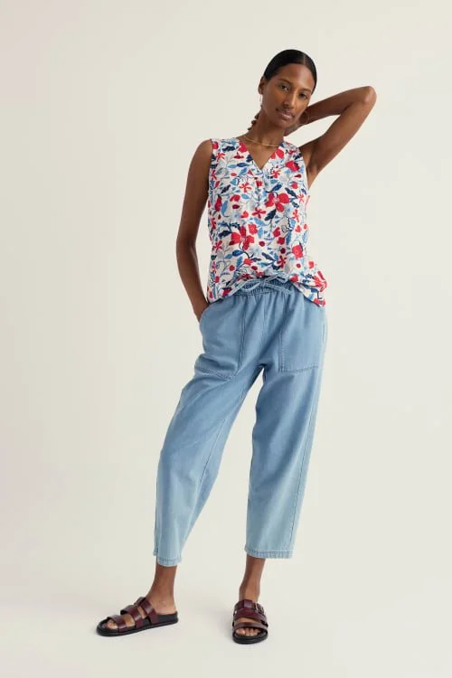 Achilla Vest 1.jpg