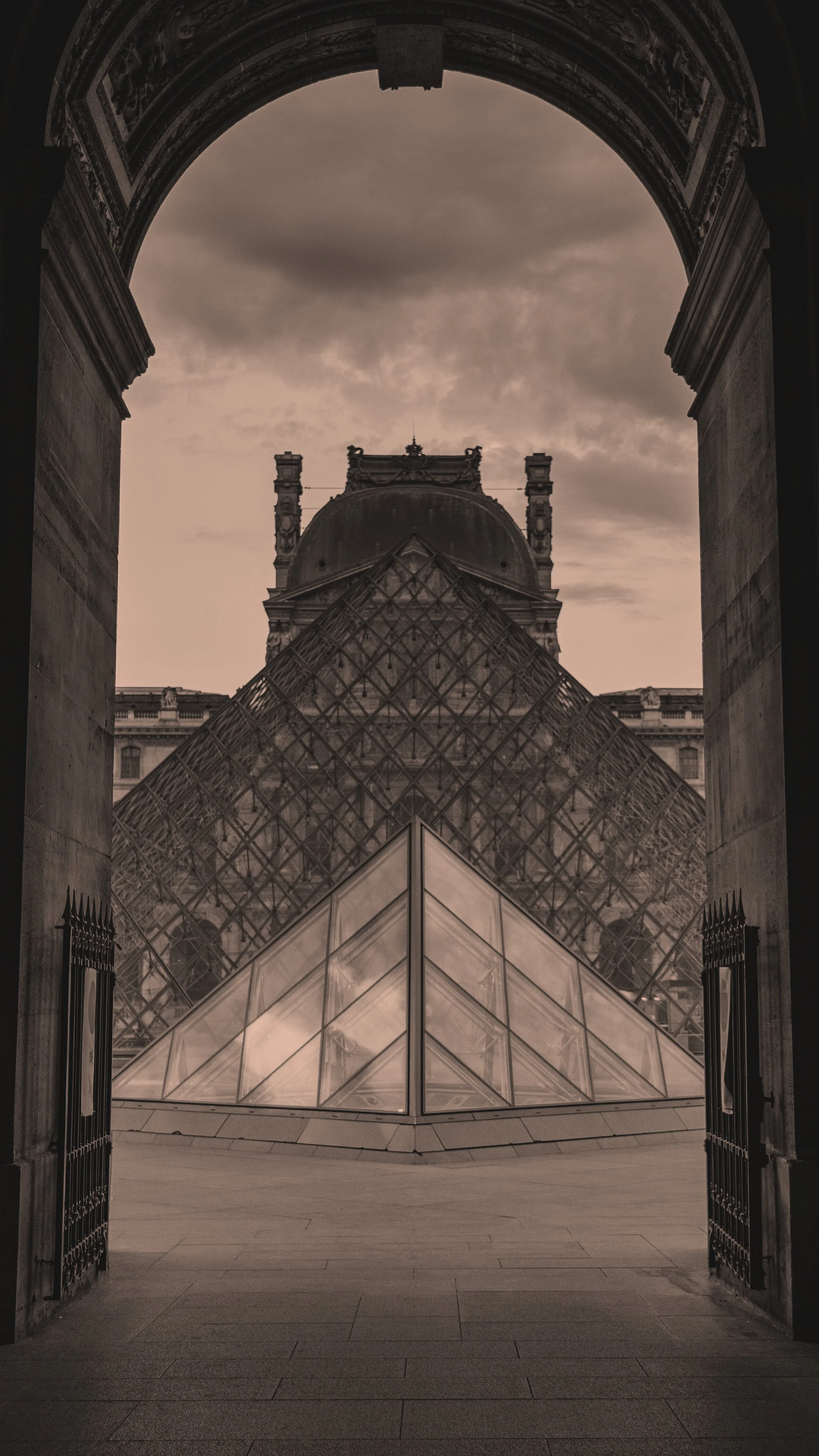 Louvre.jpg