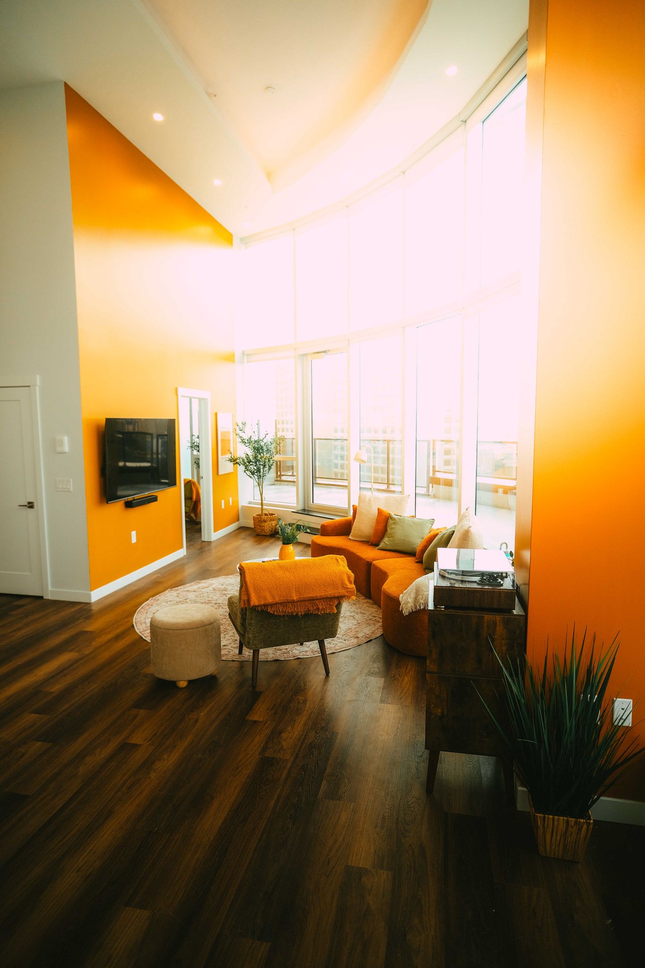 Pause Jade by Perch | City view Luxe Apartment Rental on Barrington St. in the heart of downtown Halifax