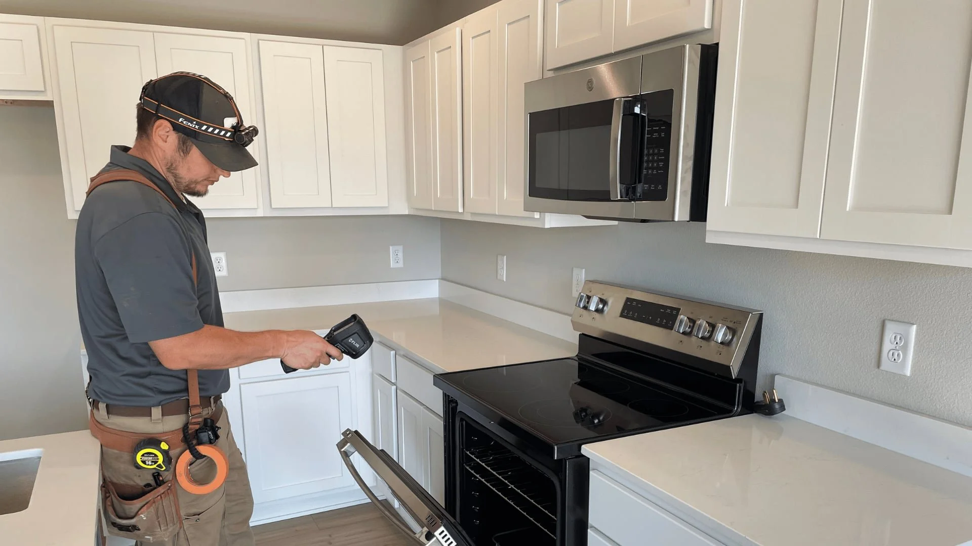 inspector performing best home inspection service