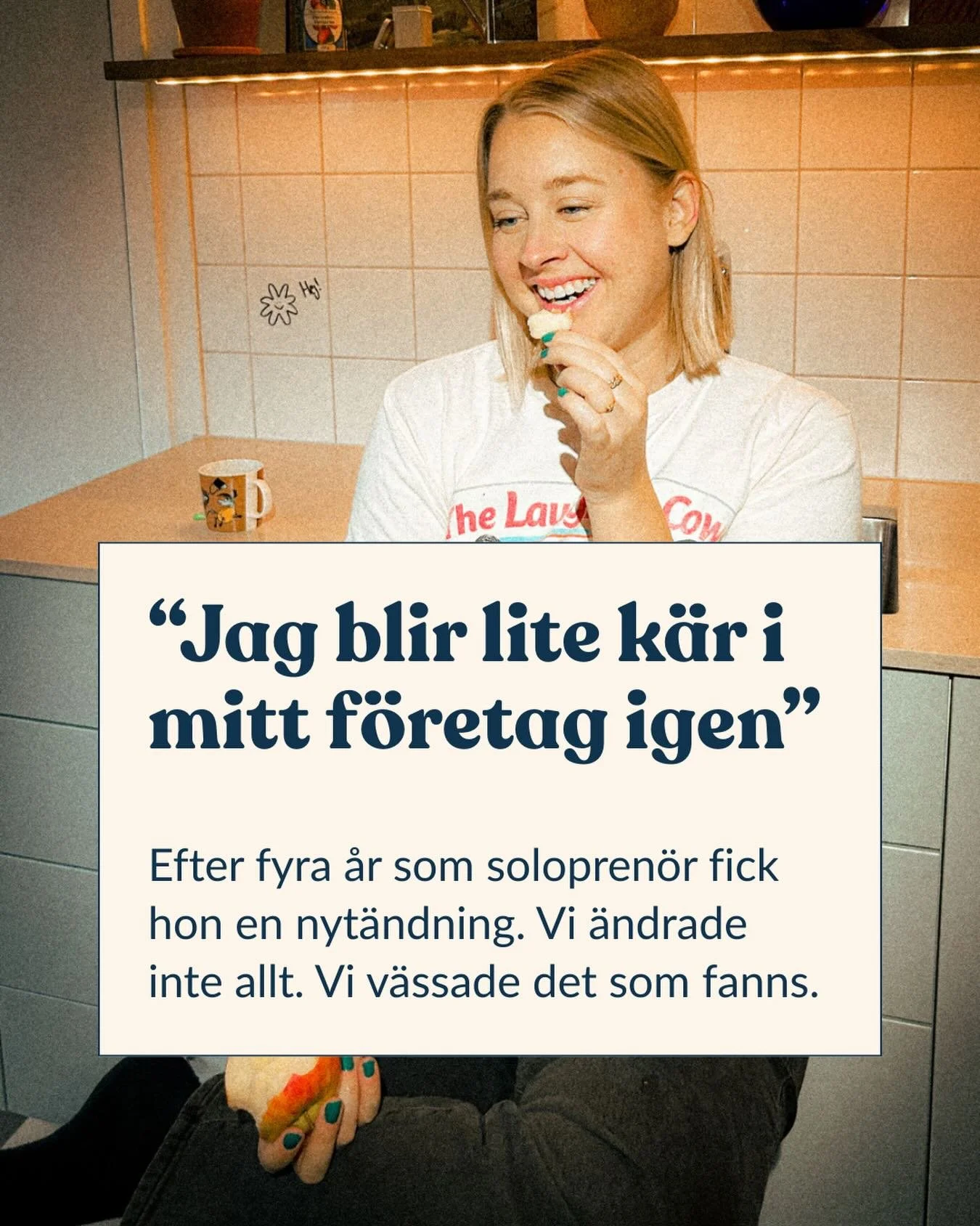 Min kund &auml;r svingrym p&aring; det hon g&ouml;r. Hon hj&auml;lper kvinnor med stel rygg, v&auml;rk och sp&auml;ndhet i axlar och nacke att bli sm&auml;rfria. 

Under fyra &aring;r som solof&ouml;retagare har hon skapat flera olika erbjudanden (so